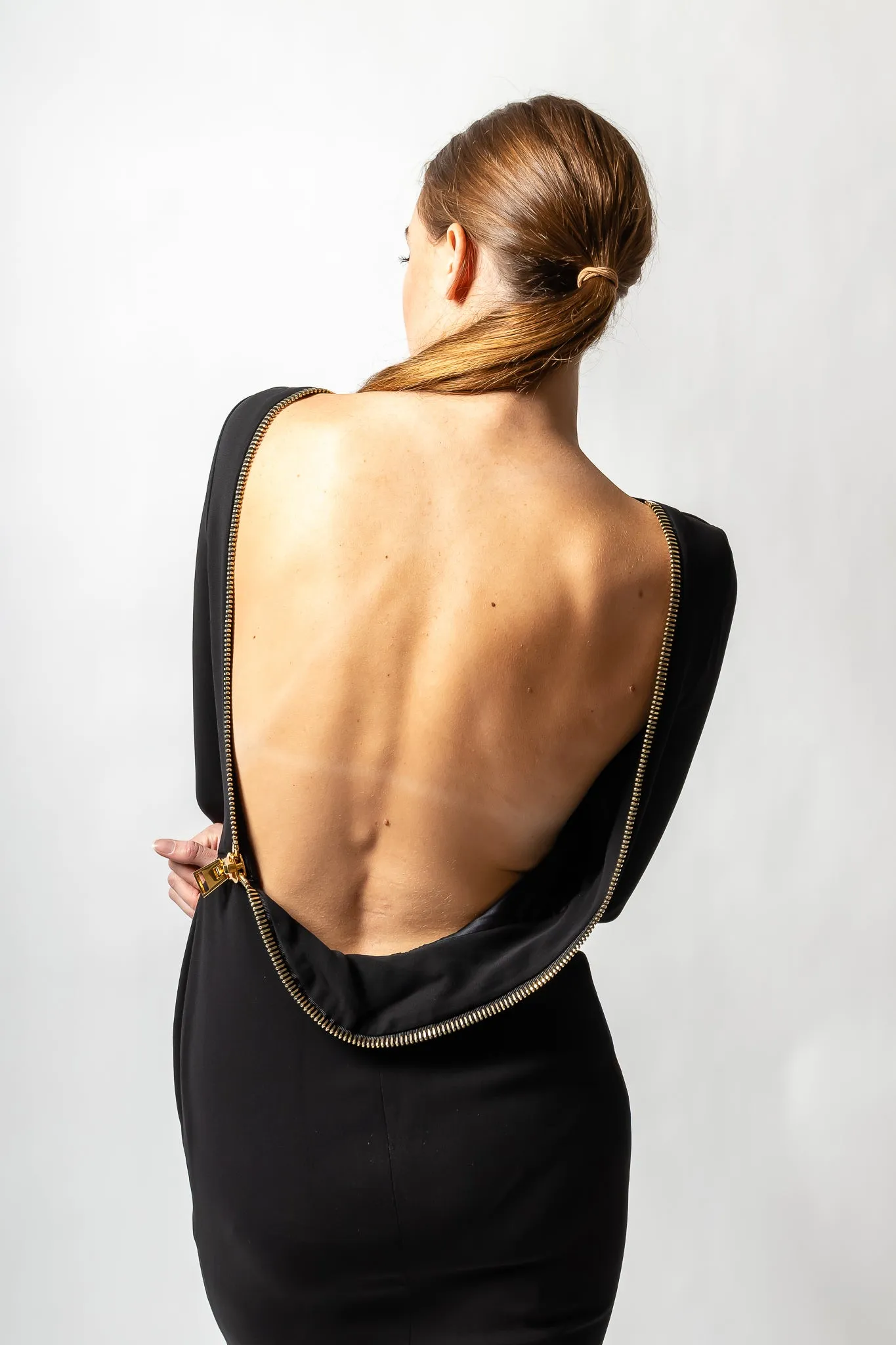 2012 A/W Plunge Back Zipper Gown