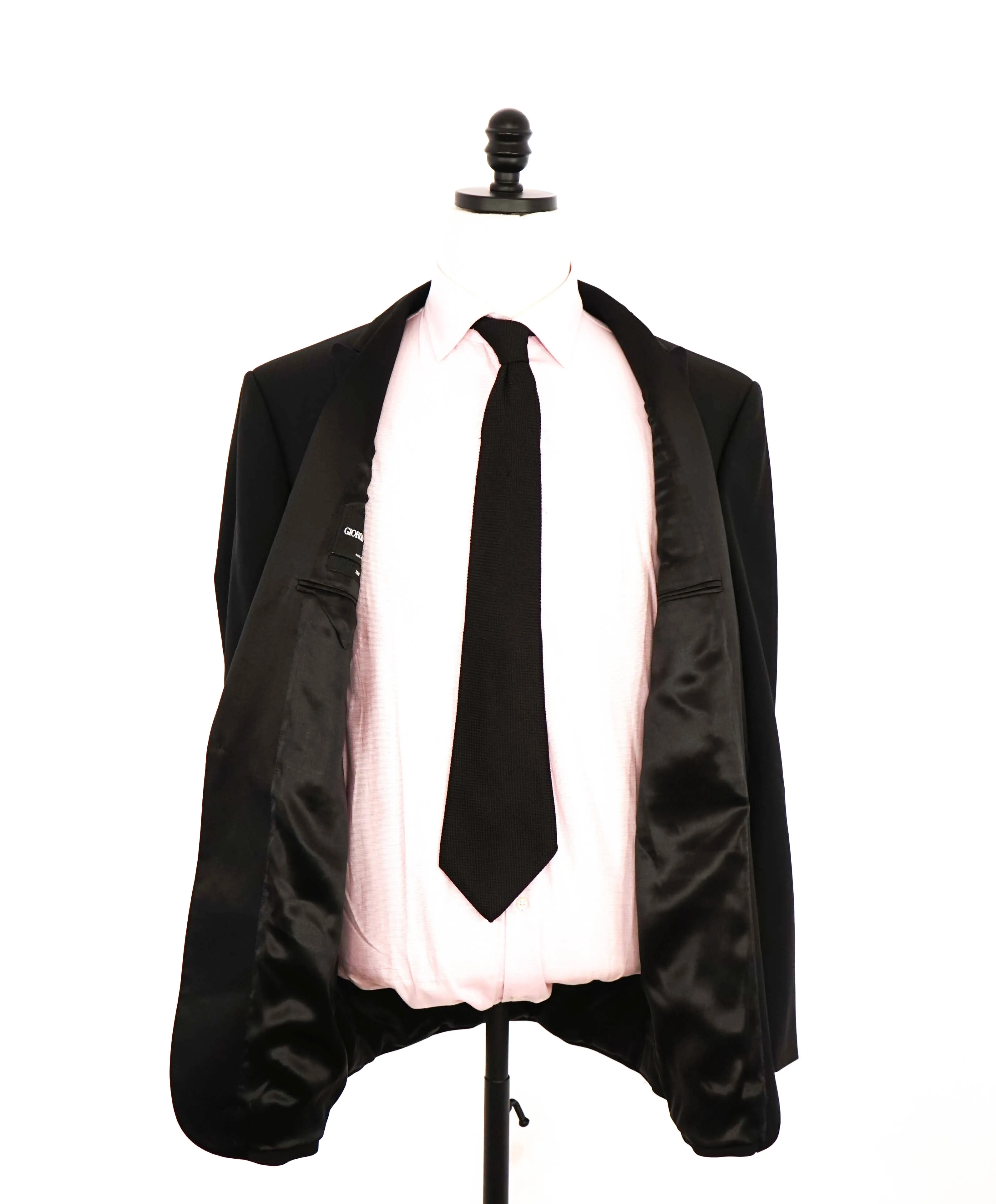 $5,494 GIORGIO ARMANI - "SOHO" Black SILK LINED Peak Lapel Tuxedo - 46R