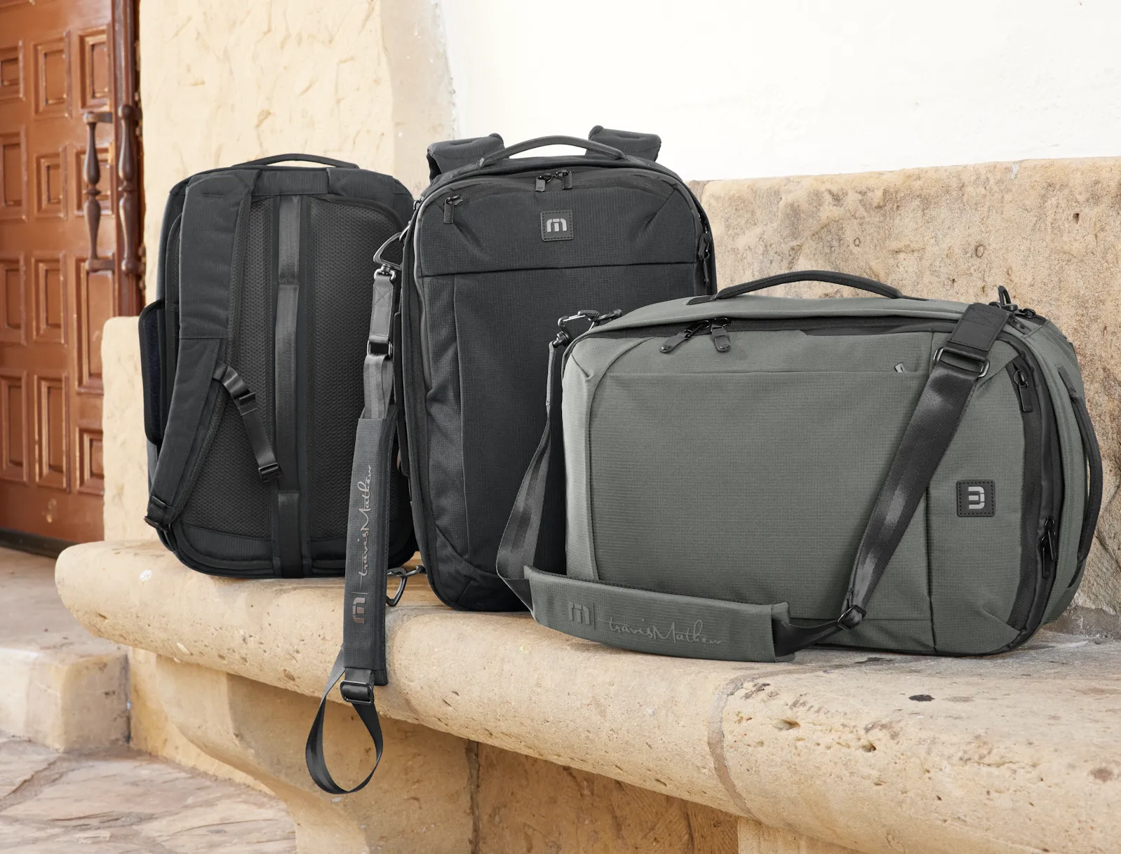 A2410 Lateral Convertible Backpack