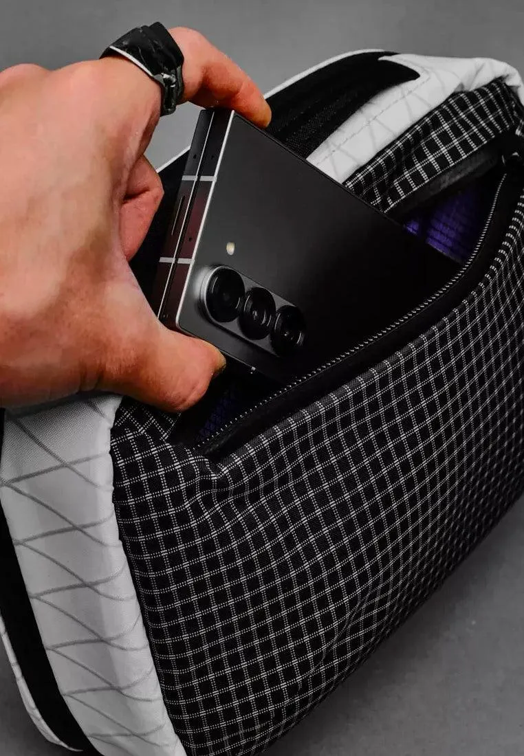 Alpaka Elements Tech Case Max Cyber Limited Edition
