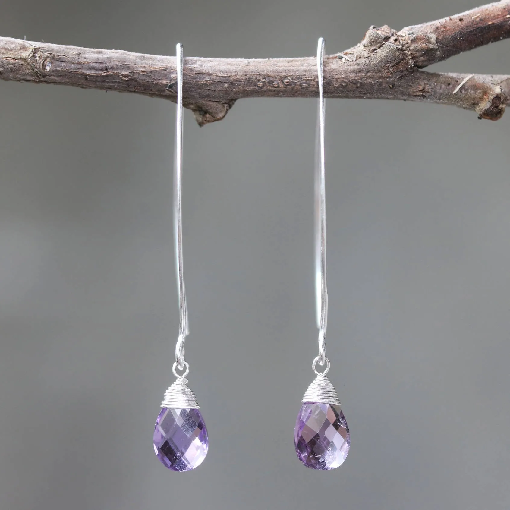 Amethyst drop silver earring.