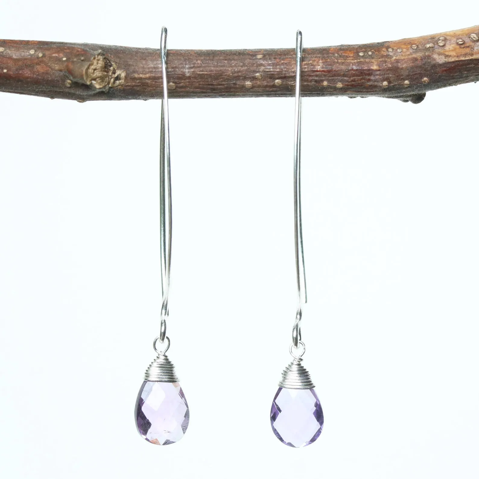 Amethyst drop silver earring.