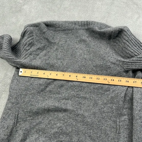 Aqua M 100% Cashmere Gray Bell Sleeve Open Cardigan Long Line Sweater