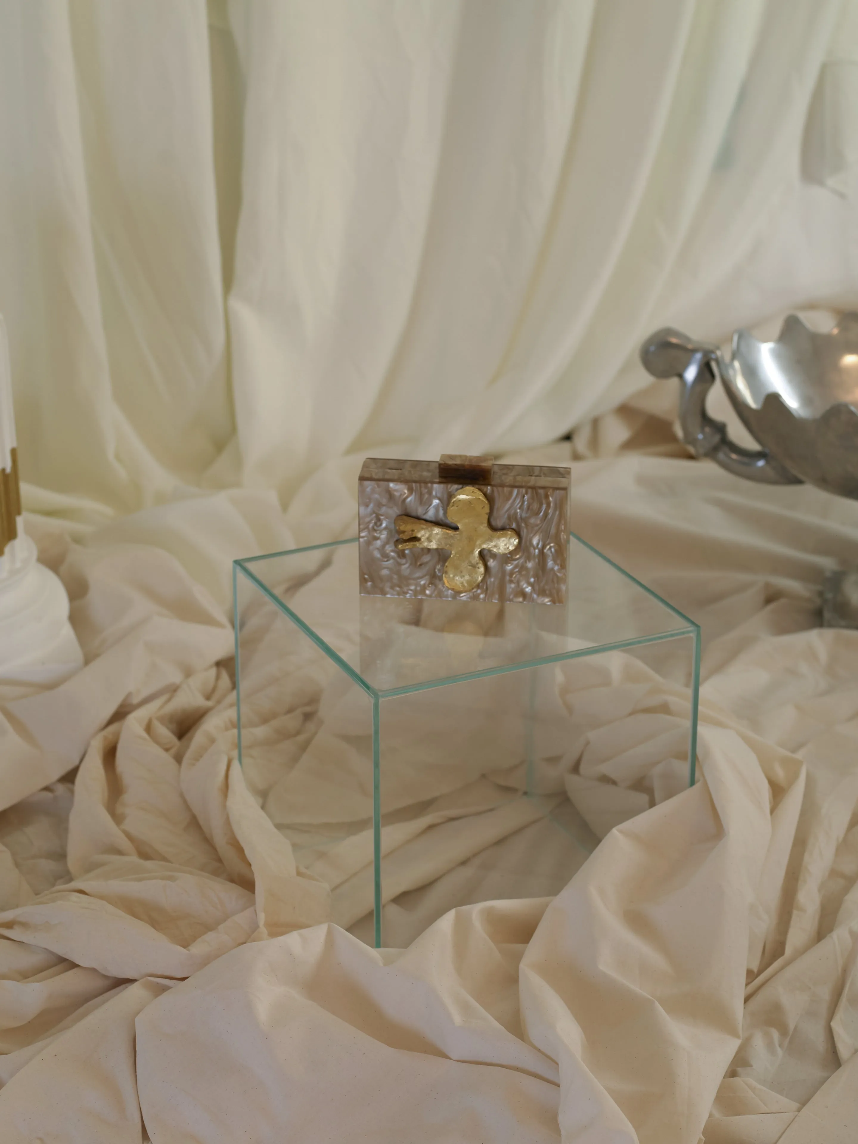 Artisanal Eos Clutch - Desert Pearl