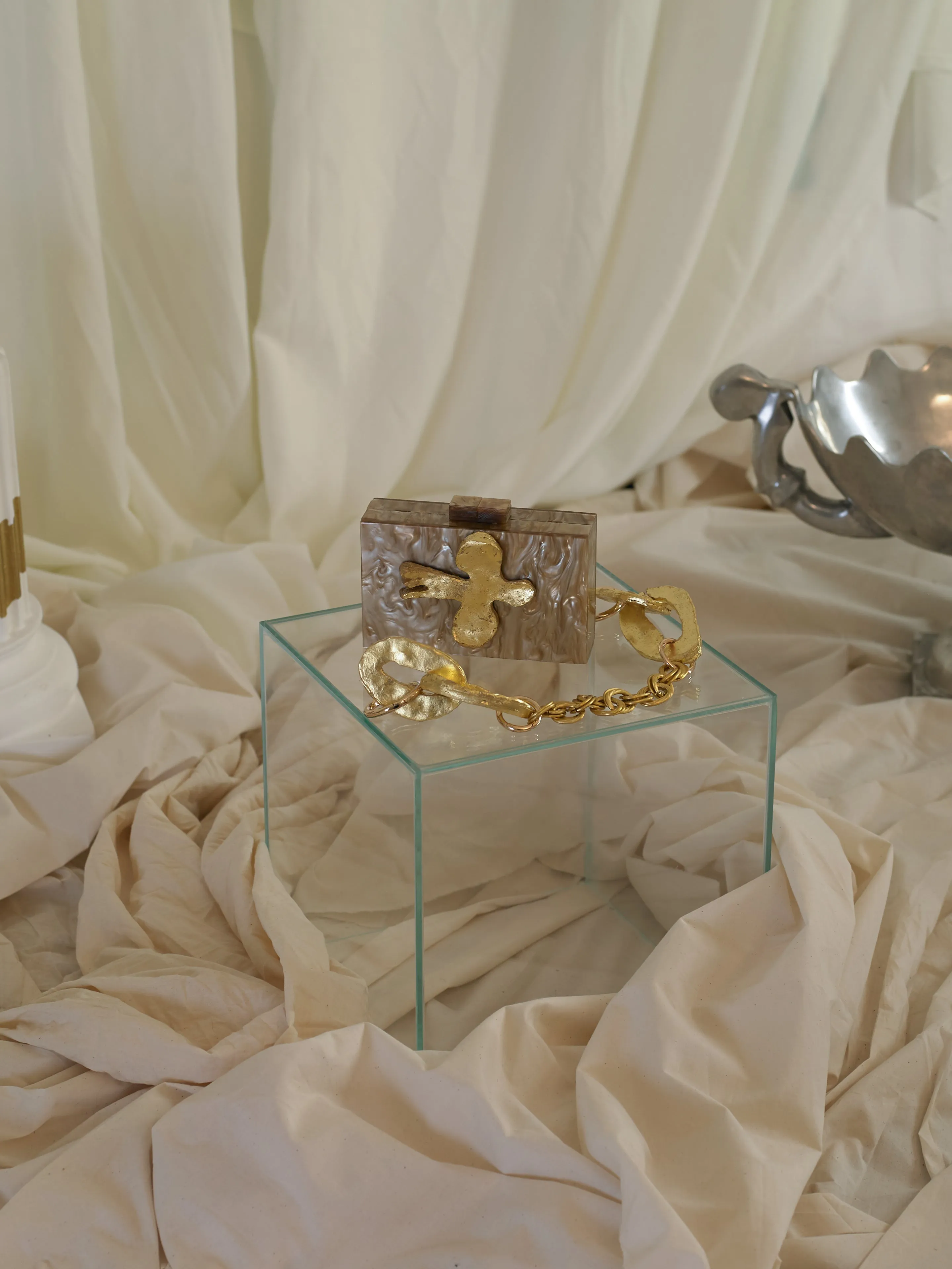 Artisanal Eos Clutch - Desert Pearl