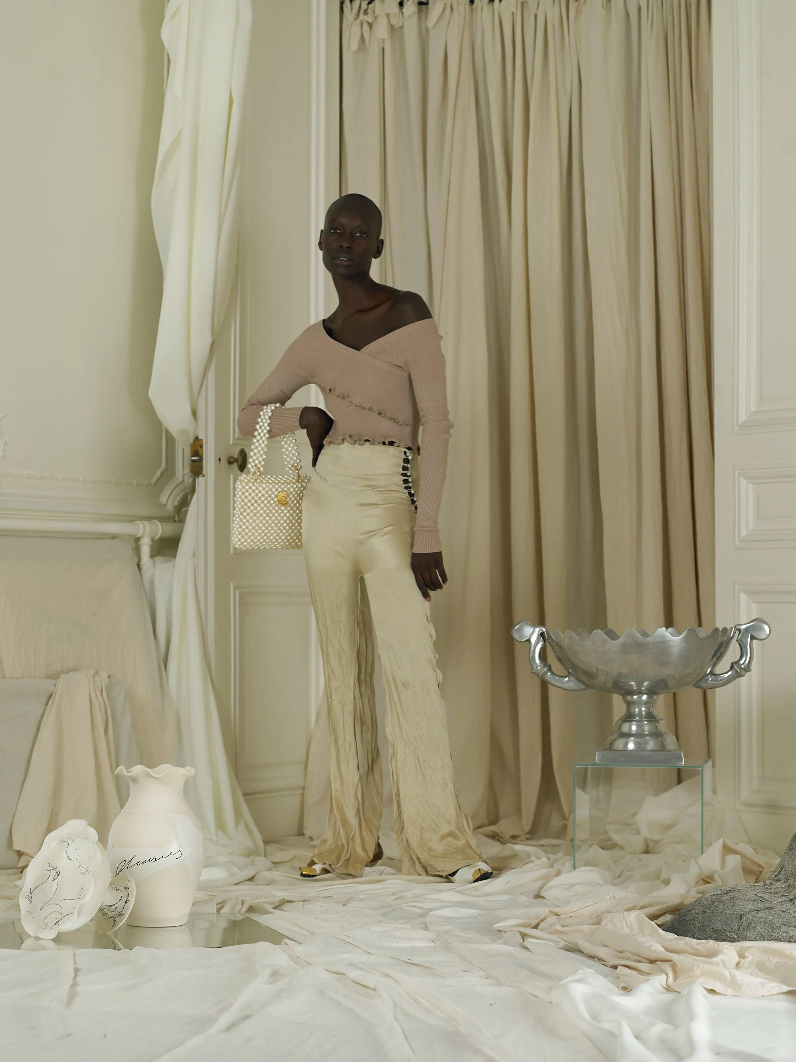 Artisanal Luna Pearl Clutch - Pearl/Gold