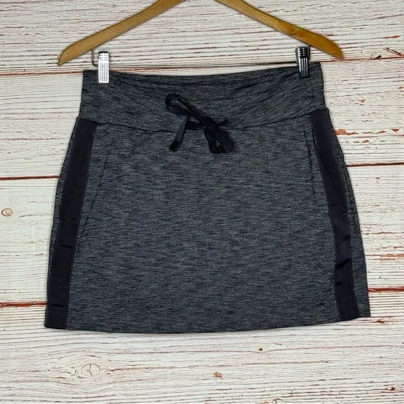 Athleta Metro Downtown Skort in Black Heather Sz S