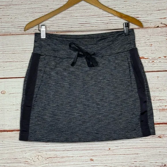 Athleta Metro Downtown Skort in Black Heather Sz S