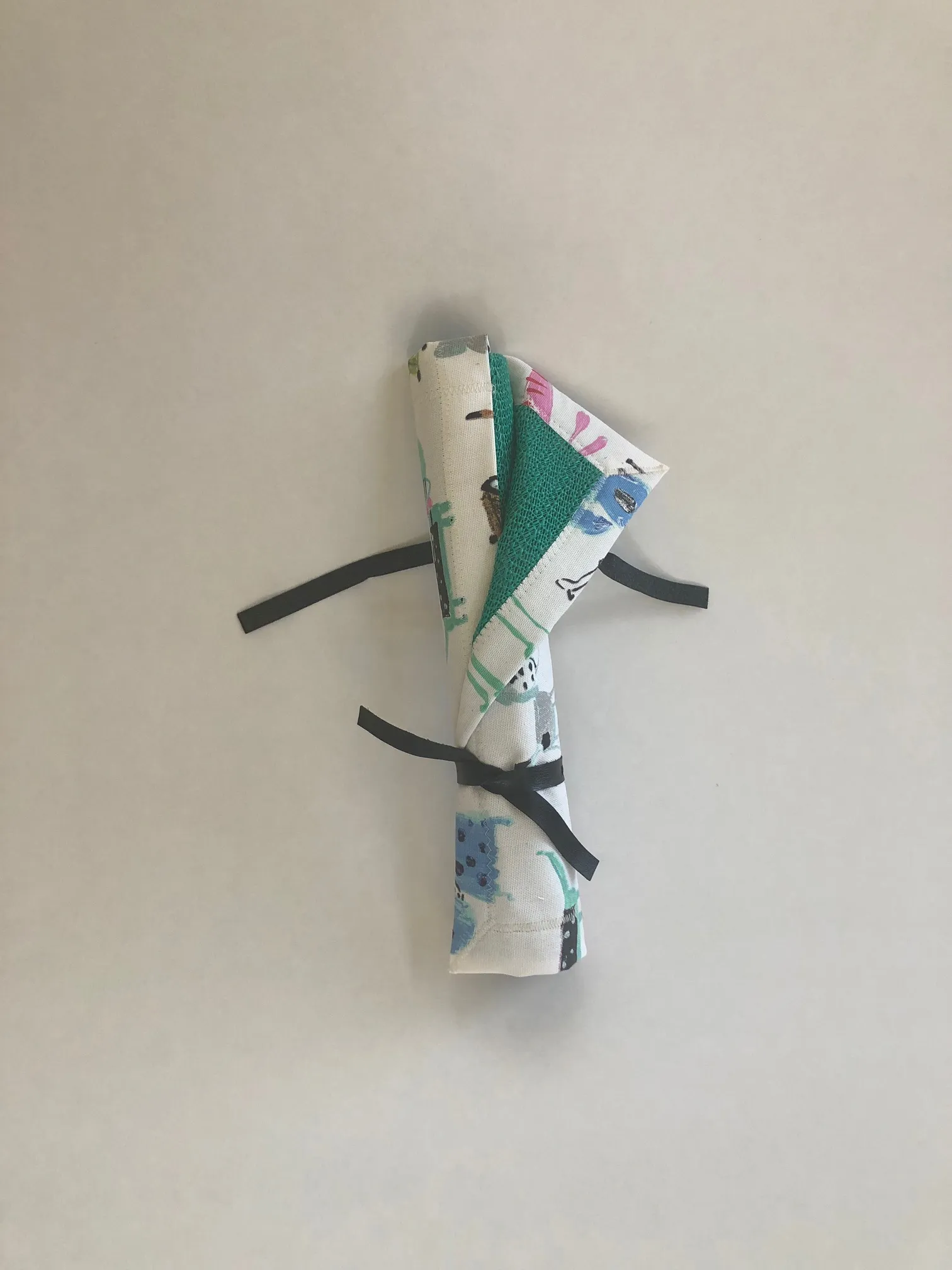 Blingzy® Jewelry Travel Roll - BOW WOW with Variant Lining