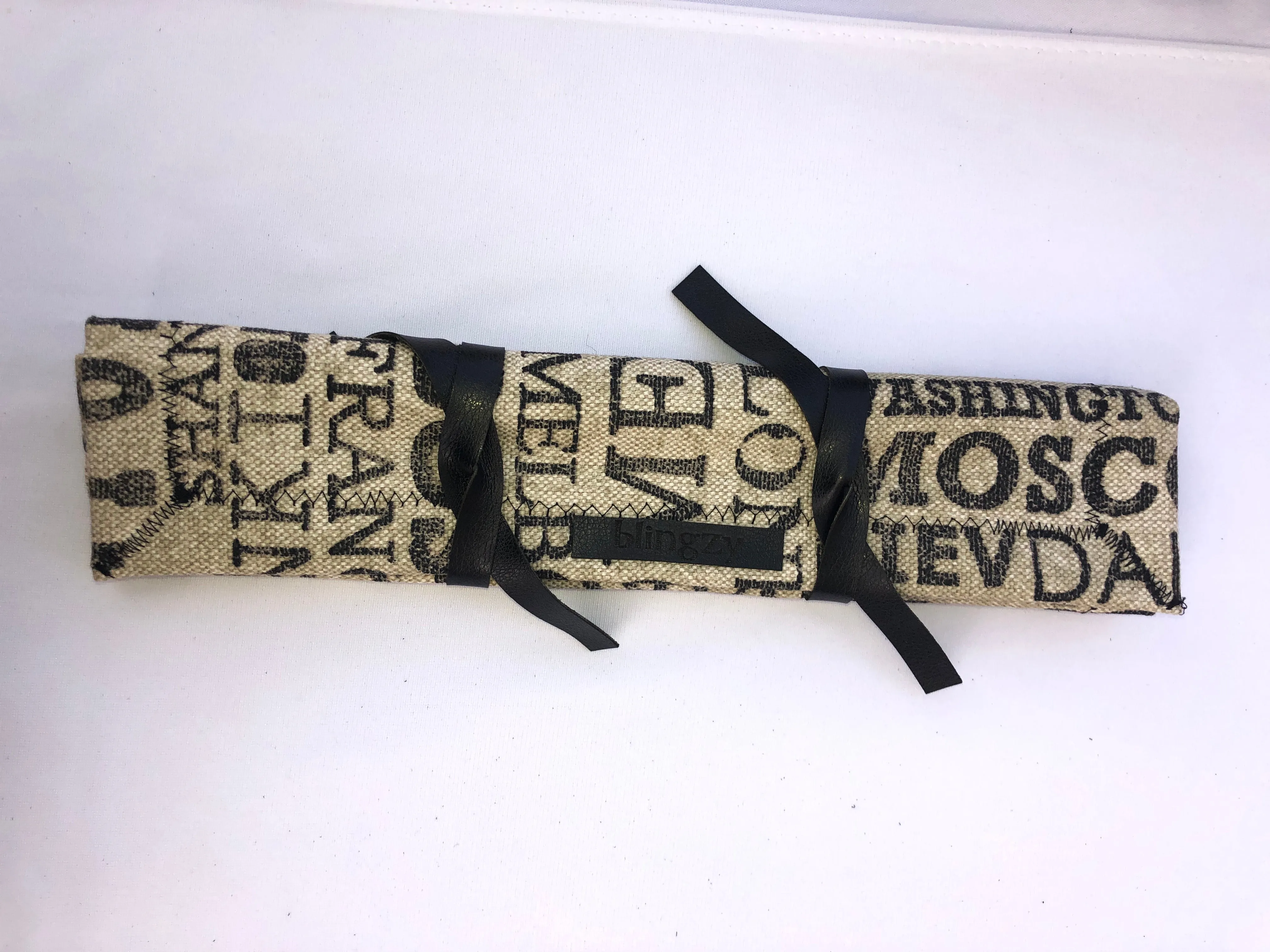 Blingzy® Jewelry Travel Roll - WORLD TRAVELER with Black Liner *NEW
