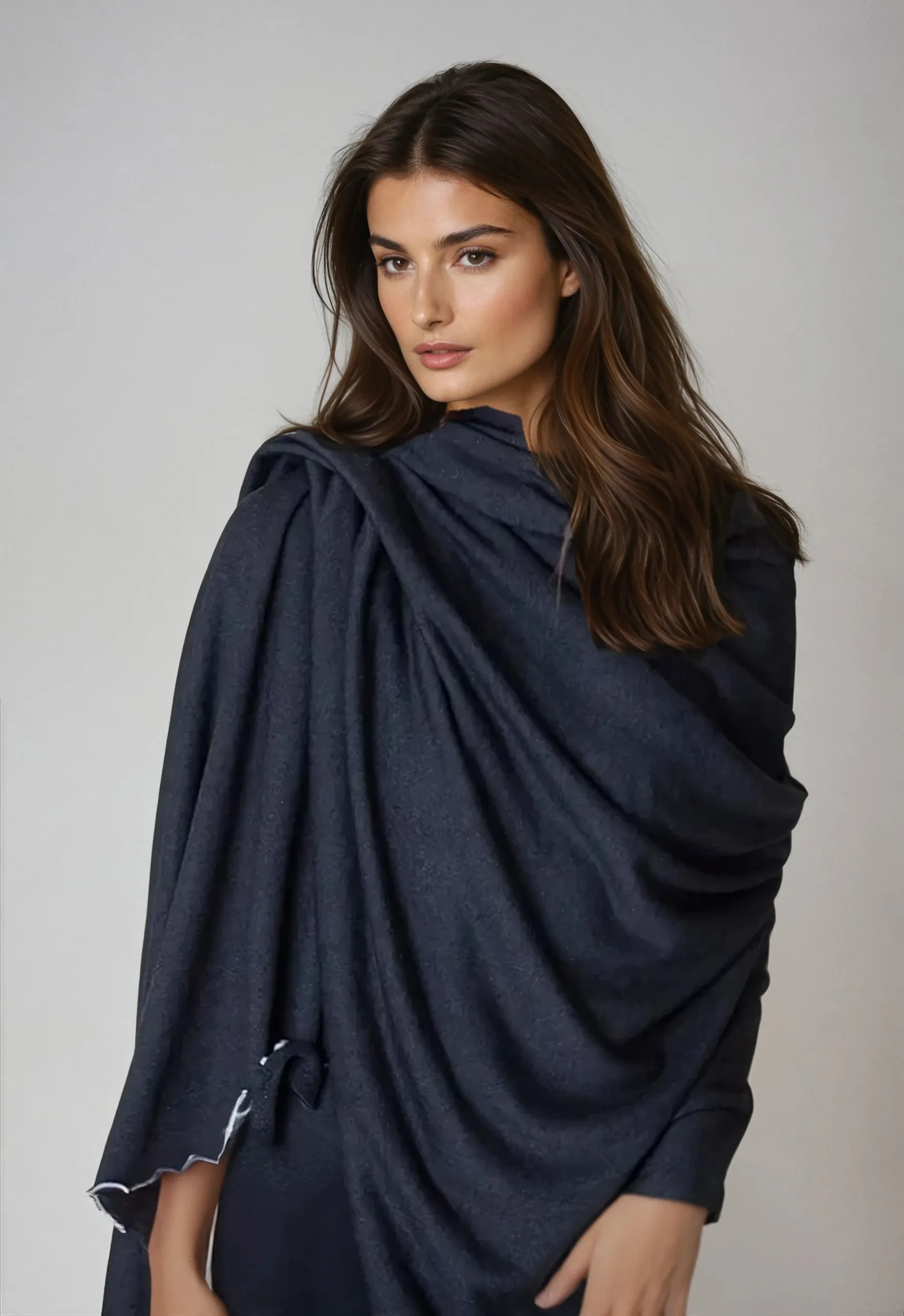 Buki Travel Wrap - Charcoal Grey