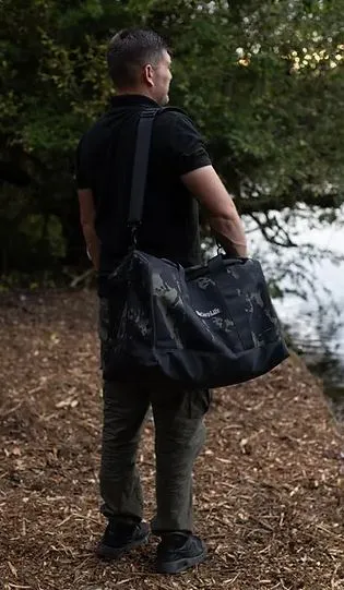 CarpLife Eclipes Camo Luggage Holdall Bag
