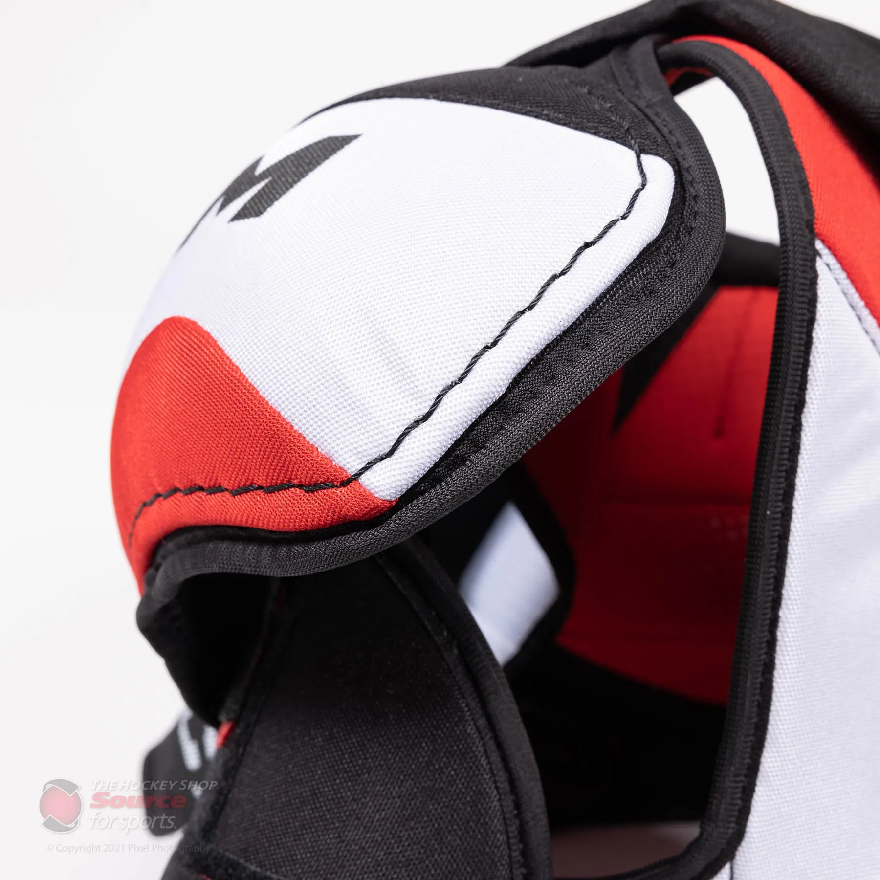 CCM Jetspeed FT485 Senior Hockey Shoulder Pads
