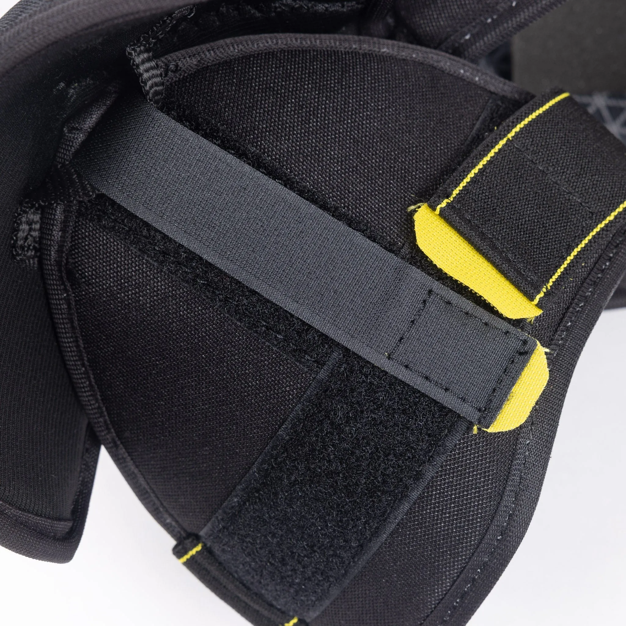 CCM Tacks Vector Senior Hockey Shoulder Pads - 2023