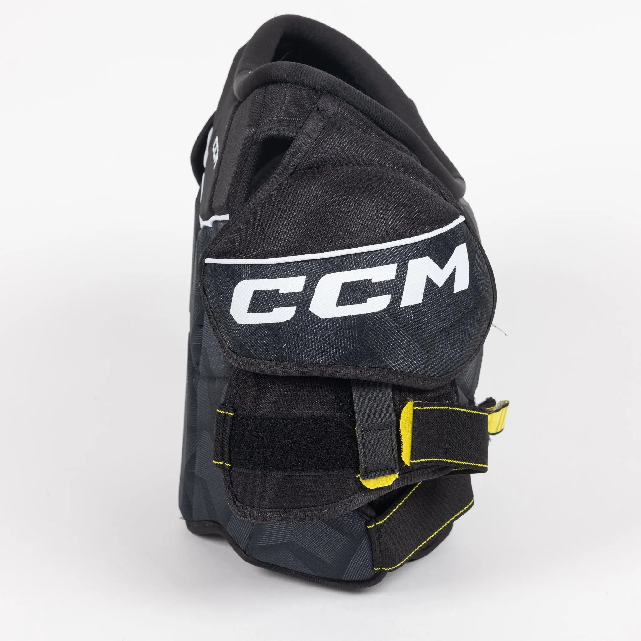 CCM Tacks Vector Senior Hockey Shoulder Pads - 2023