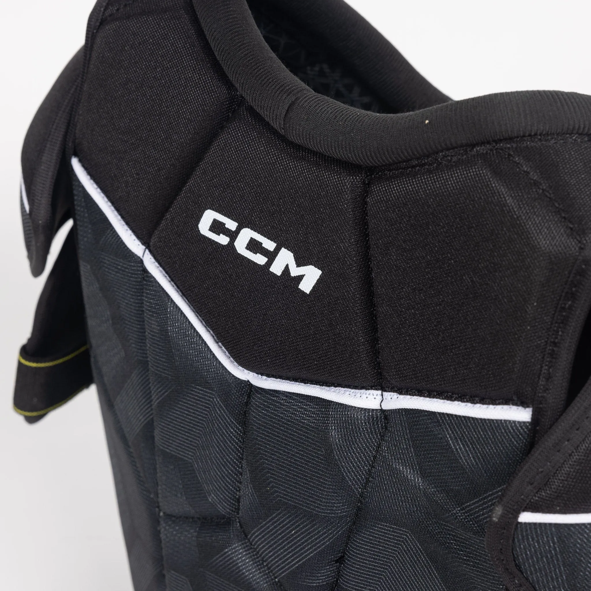 CCM Tacks Vector Senior Hockey Shoulder Pads - 2023