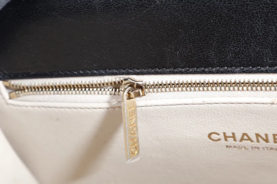 CHANEL STITCHED LAMBSKIN COCO LUXE MEDIUM FLAP BAG BLACK GOLD HARDWARE WITH CARD NO DUST COVER