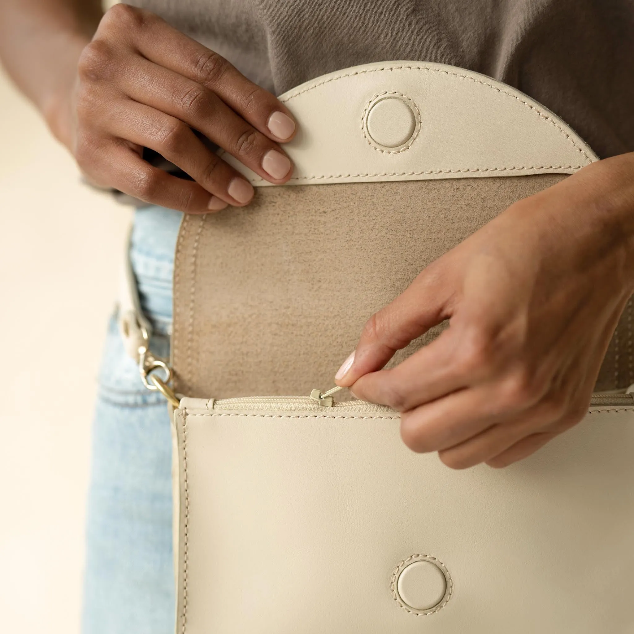 Cleo Convertible Crossbody Woven Bone