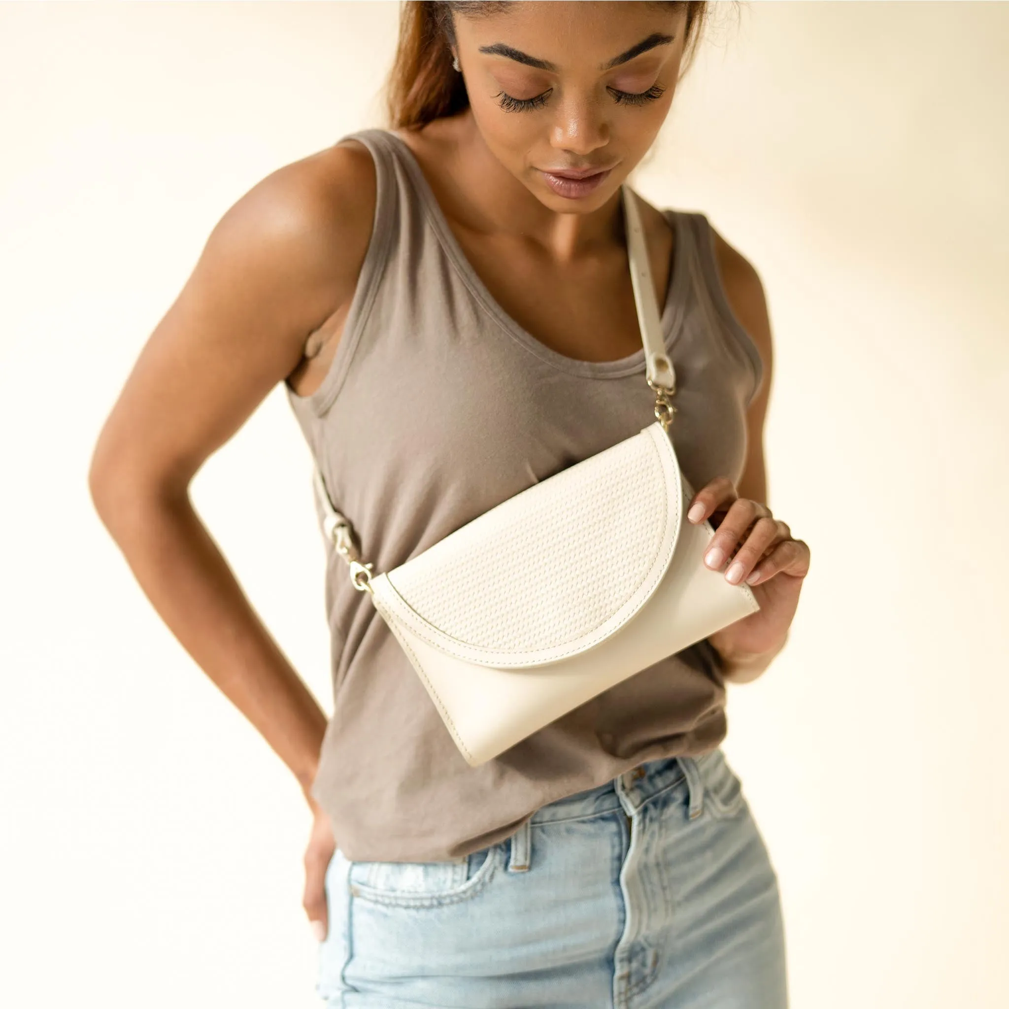 Cleo Convertible Crossbody Woven Bone