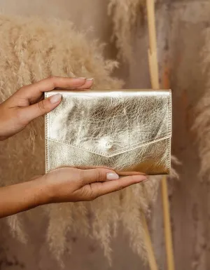 Constant Love Clutch - Gold matt