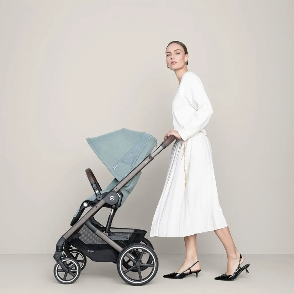 CYBEX BALIOS S Travel System Essential Bundle with Gold Footmuff - Lava Grey