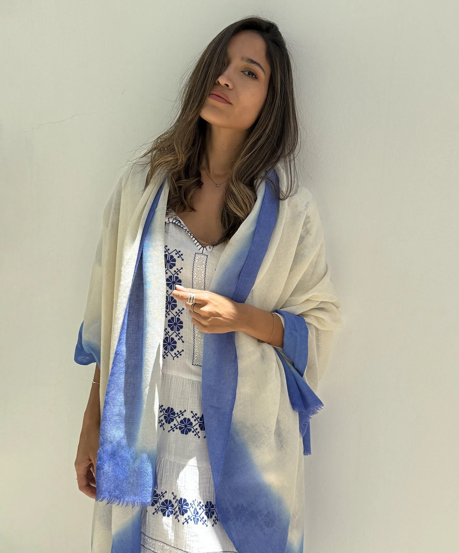 Dipped Cashmere Wrap – Ivory with Sky