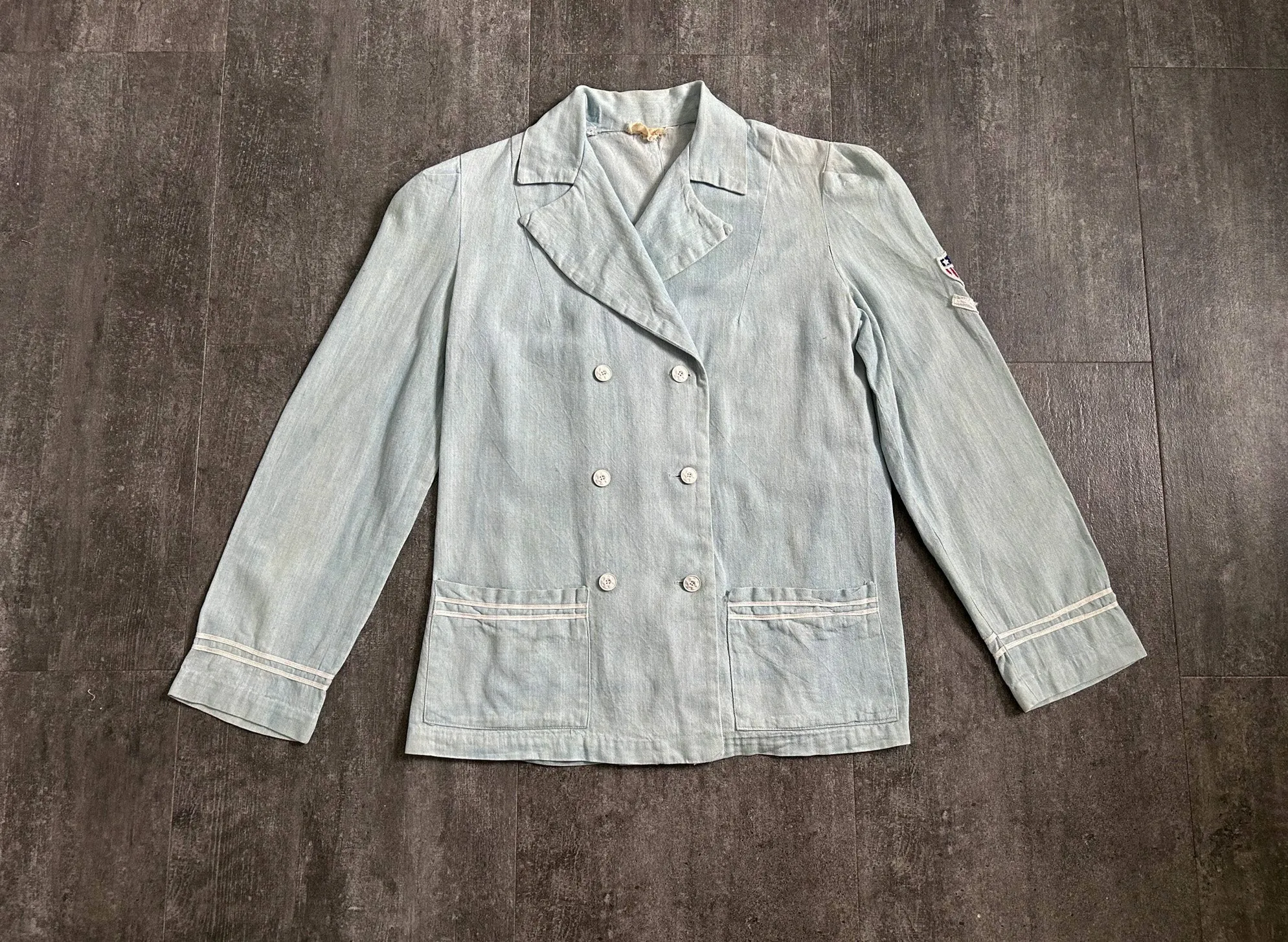 Early 1940s denim jacket . vintage jean jacket . size small to s/m