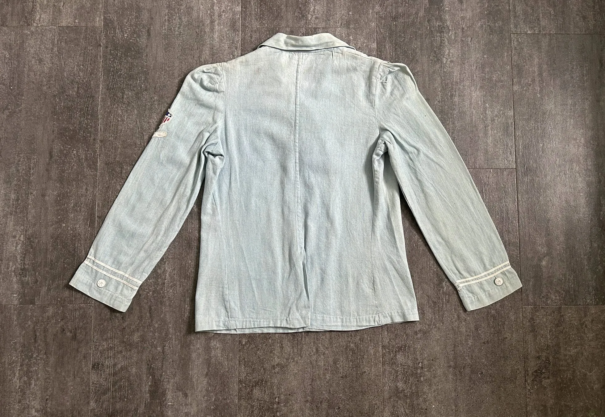 Early 1940s denim jacket . vintage jean jacket . size small to s/m
