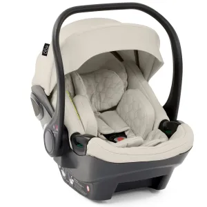 egg Shell i-Size Car Seat in Cashmere
