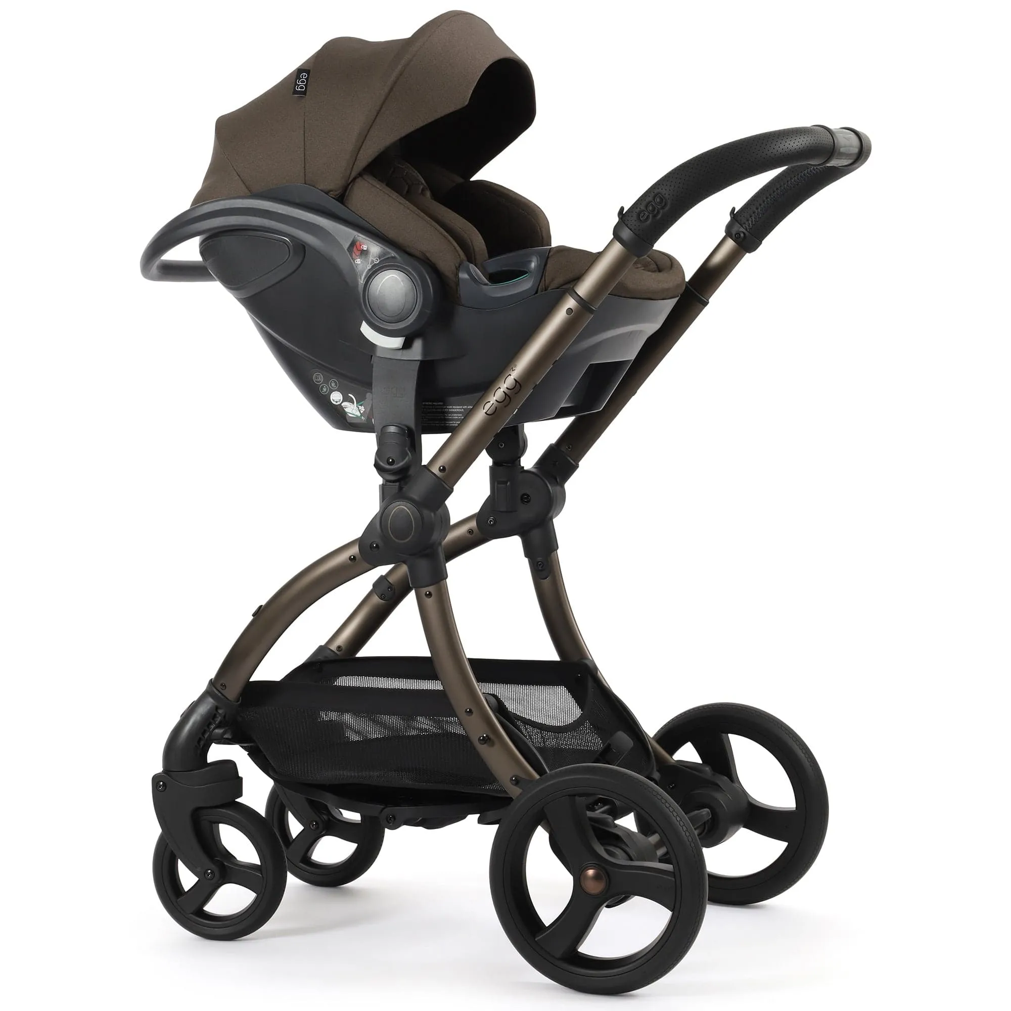 egg Shell i-Size Car Seat in Chocolate Velvet