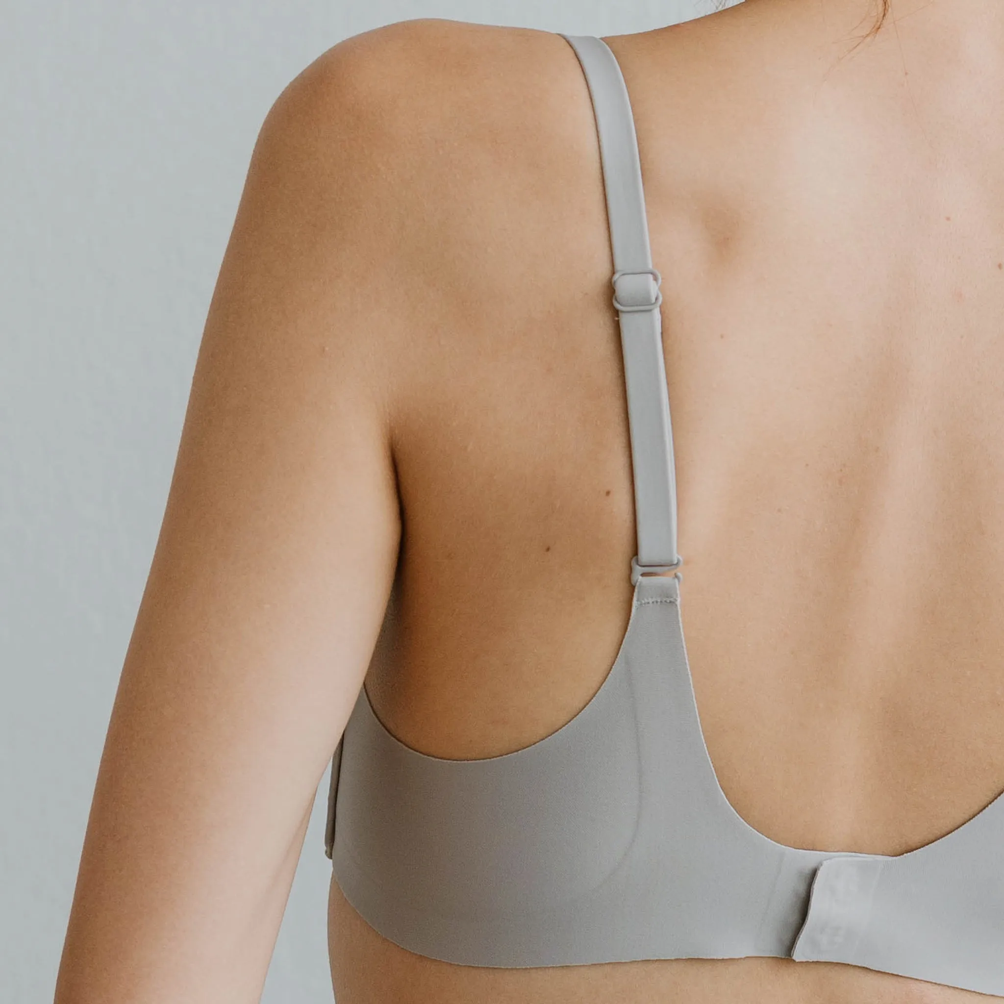 Everyday Comfort Seamless Wireless T-Shirt Bra in Ash (Size XL Only)