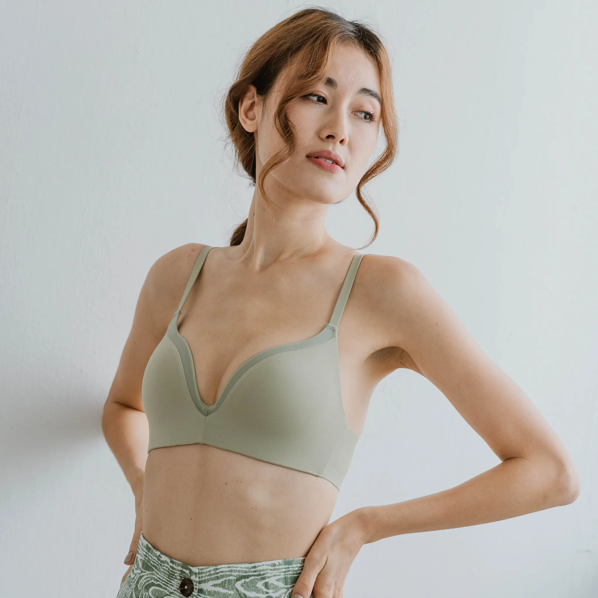 Everyday Comfort Seamless Wireless T-Shirt Bra in Sage (Size XL Only)