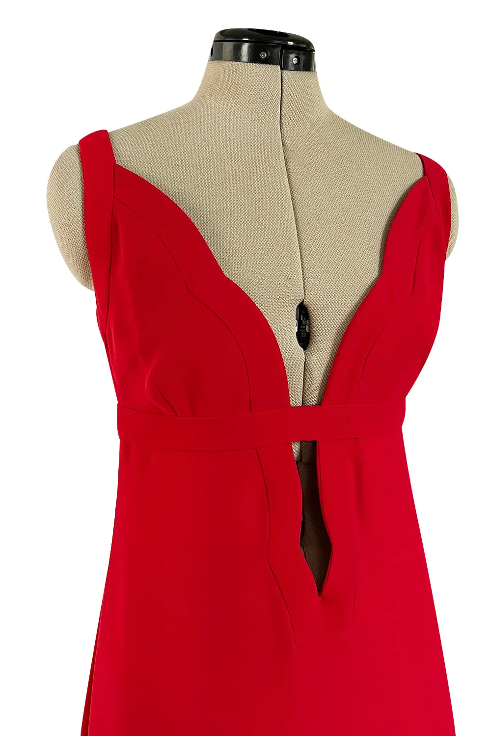 Fabulous Fall 2012 Valentino Red Silk Crepe Jersey Dress w Deep Scalloped Front Plunge