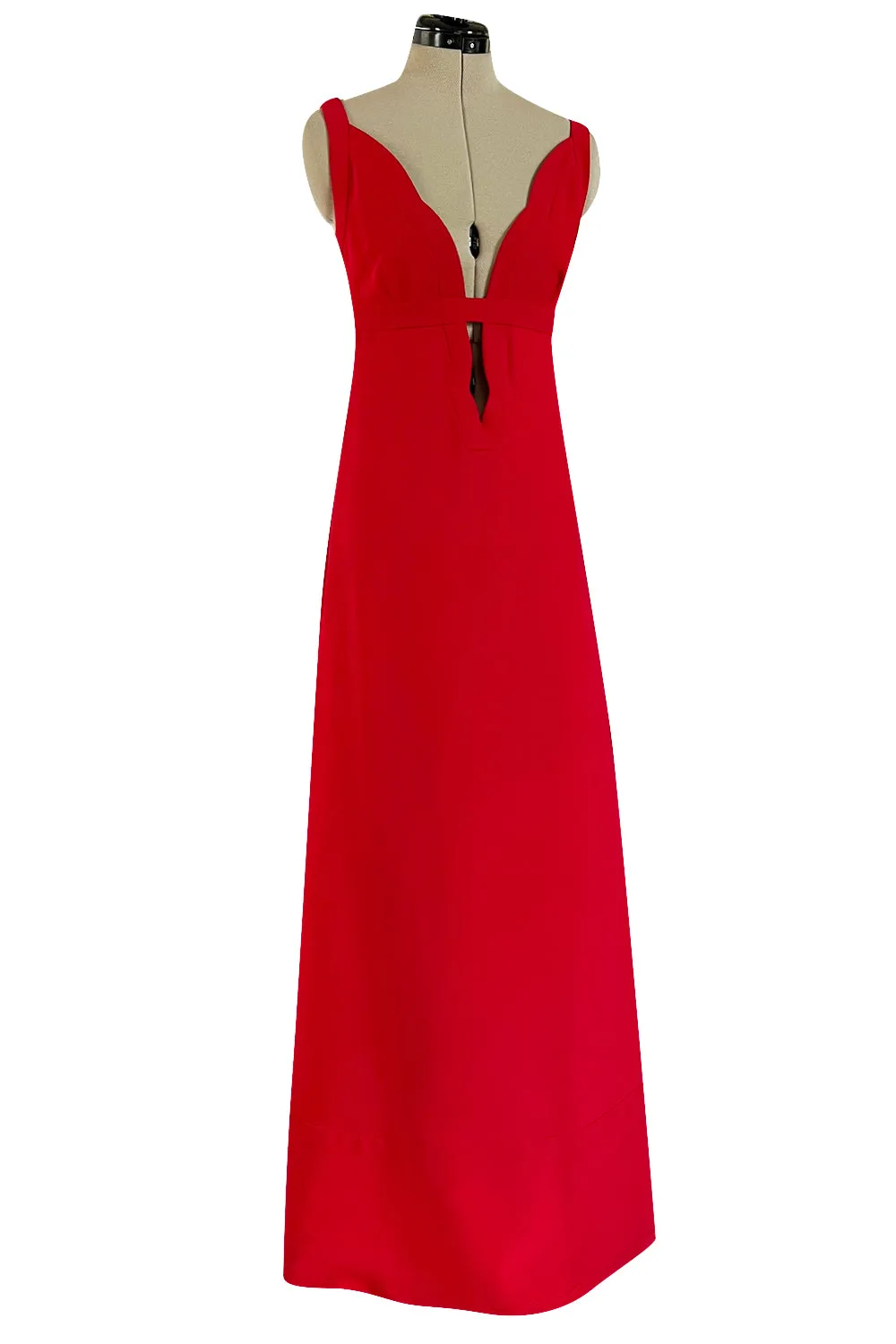 Fabulous Fall 2012 Valentino Red Silk Crepe Jersey Dress w Deep Scalloped Front Plunge