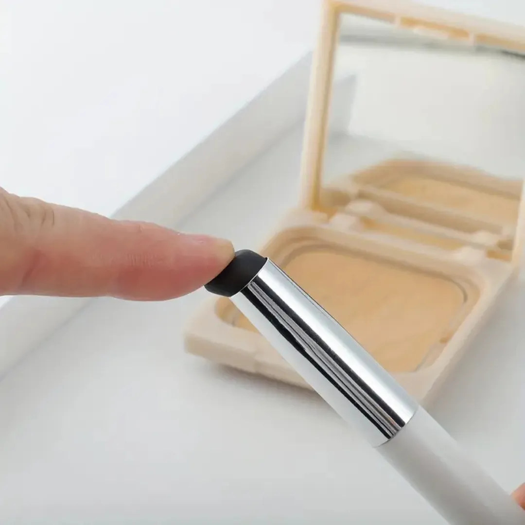 Finger-Shaped Silicone Lip Brush 1 pcs