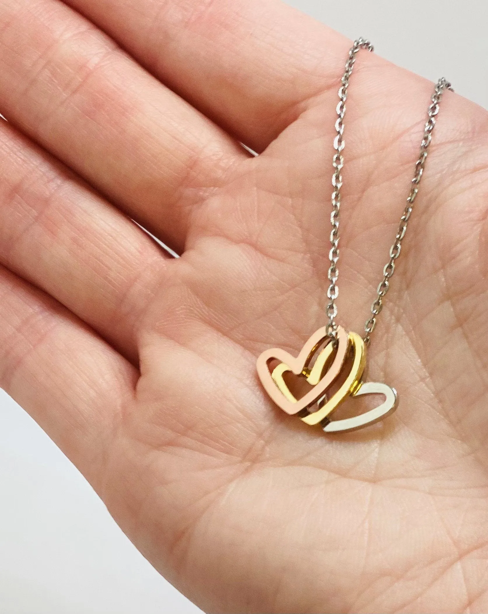 Friendship heart necklace, Besties necklace, Birthday gifts for best friend girl, Best friend jewelry, Bestie necklace, BFF necklace