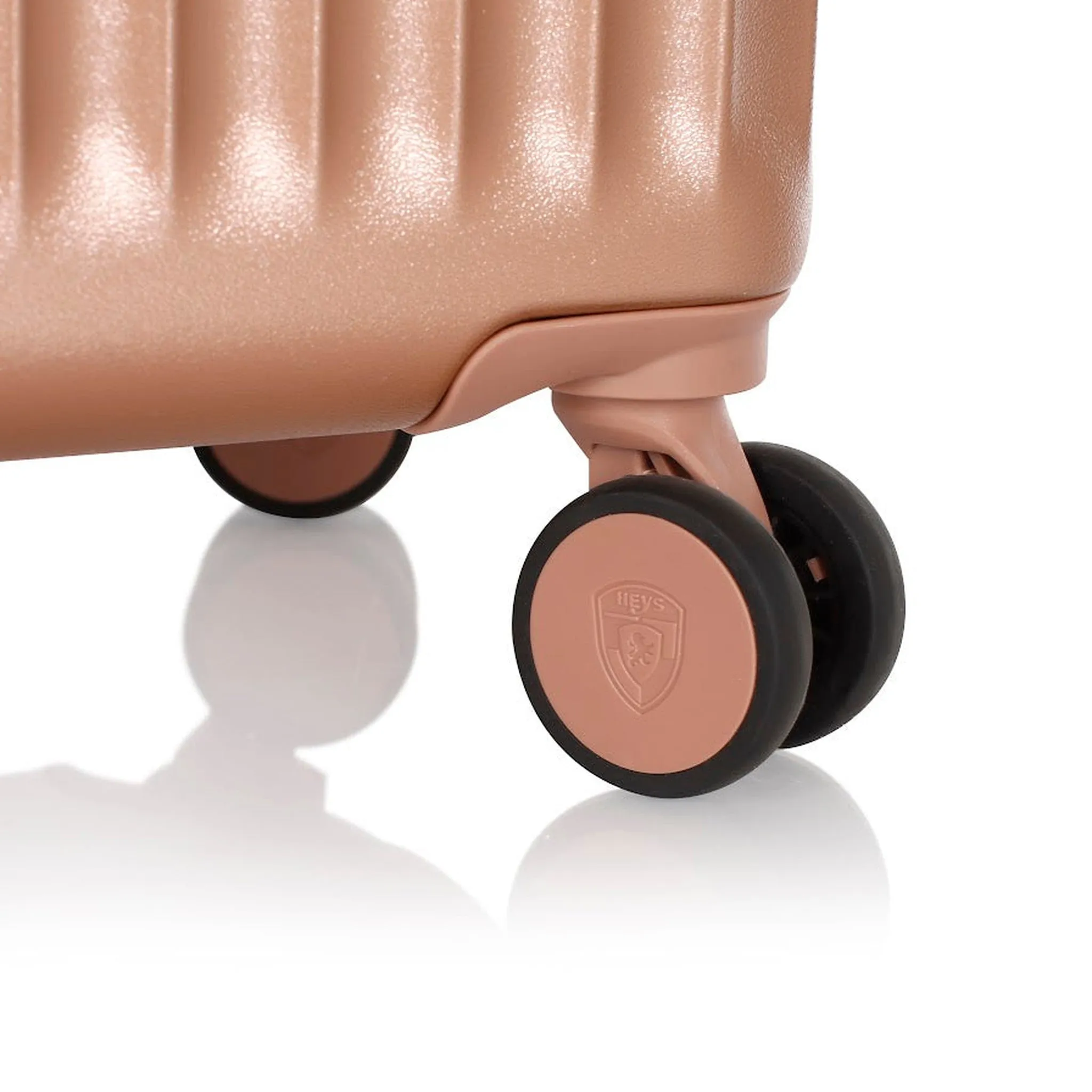 Heys Luxe 21" Spinner
