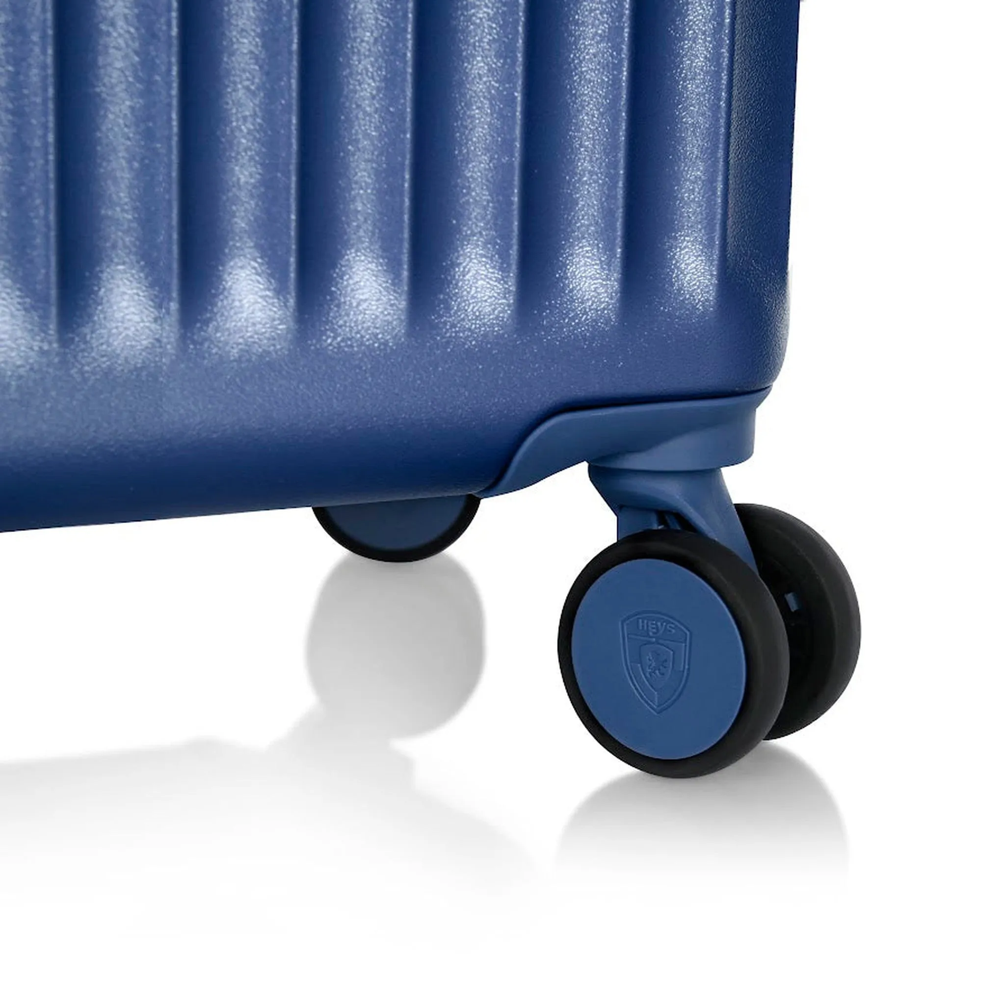 Heys Luxe 30" Spinner