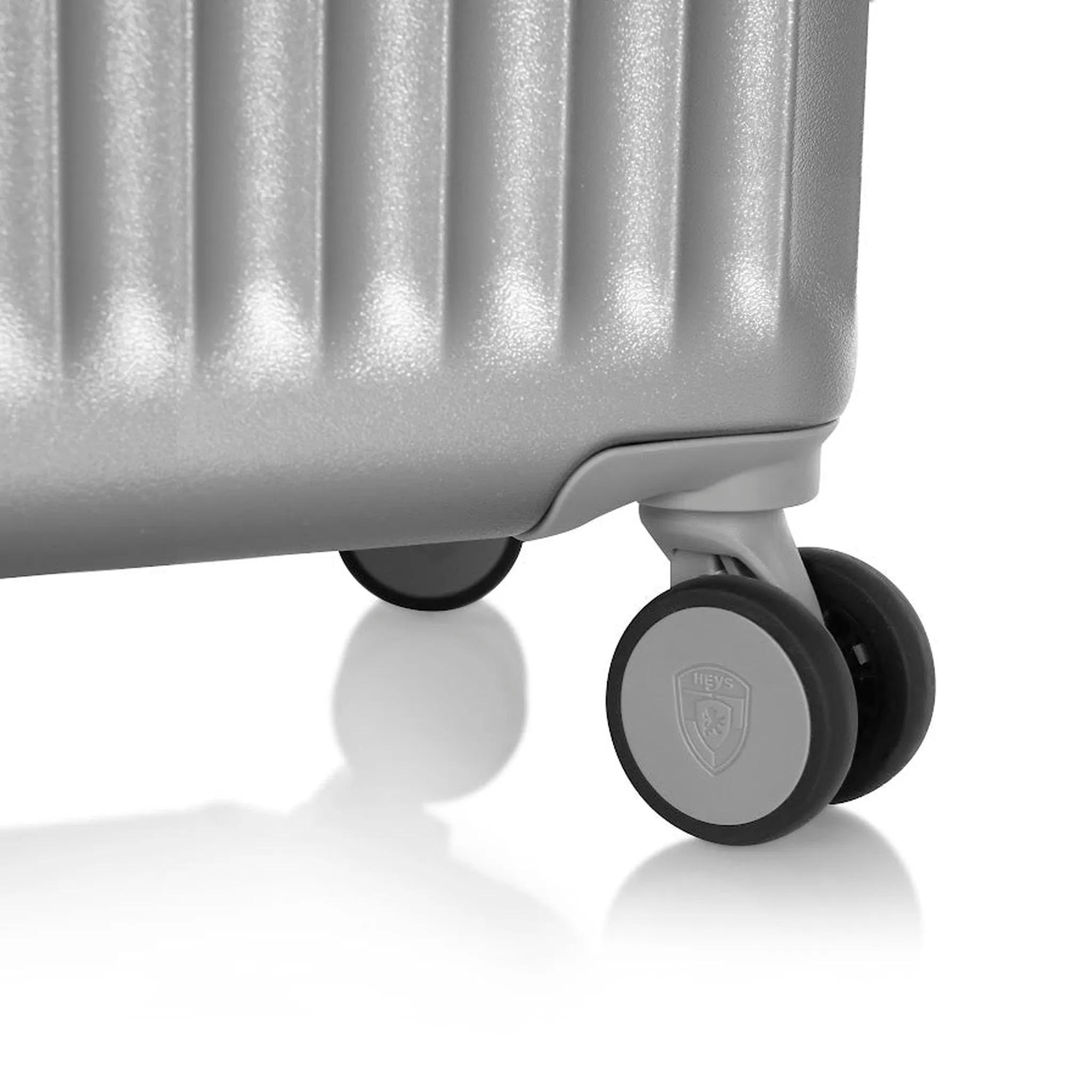 Heys Luxe 30" Spinner