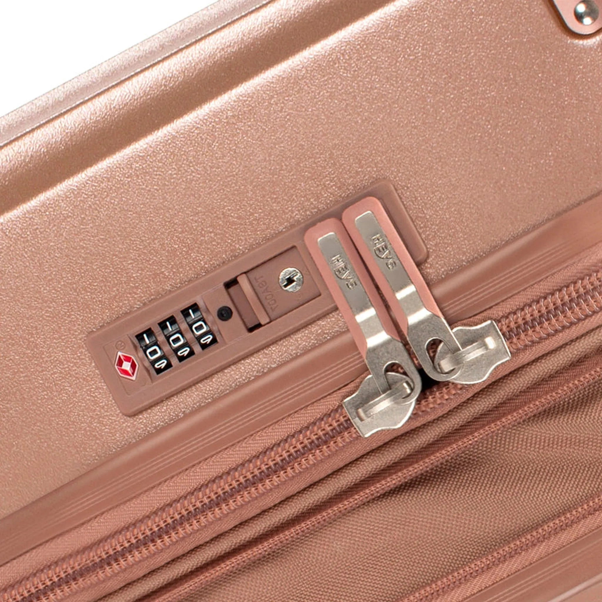 Heys Luxe 30" Trunk Spinner