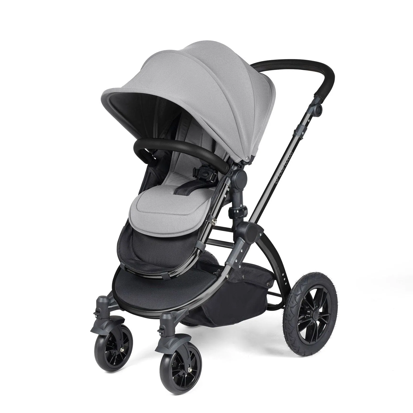 Ickle Bubba Stomp Luxe All-in-One Travel System with Isofix Base in Black/Pearl Grey/Black