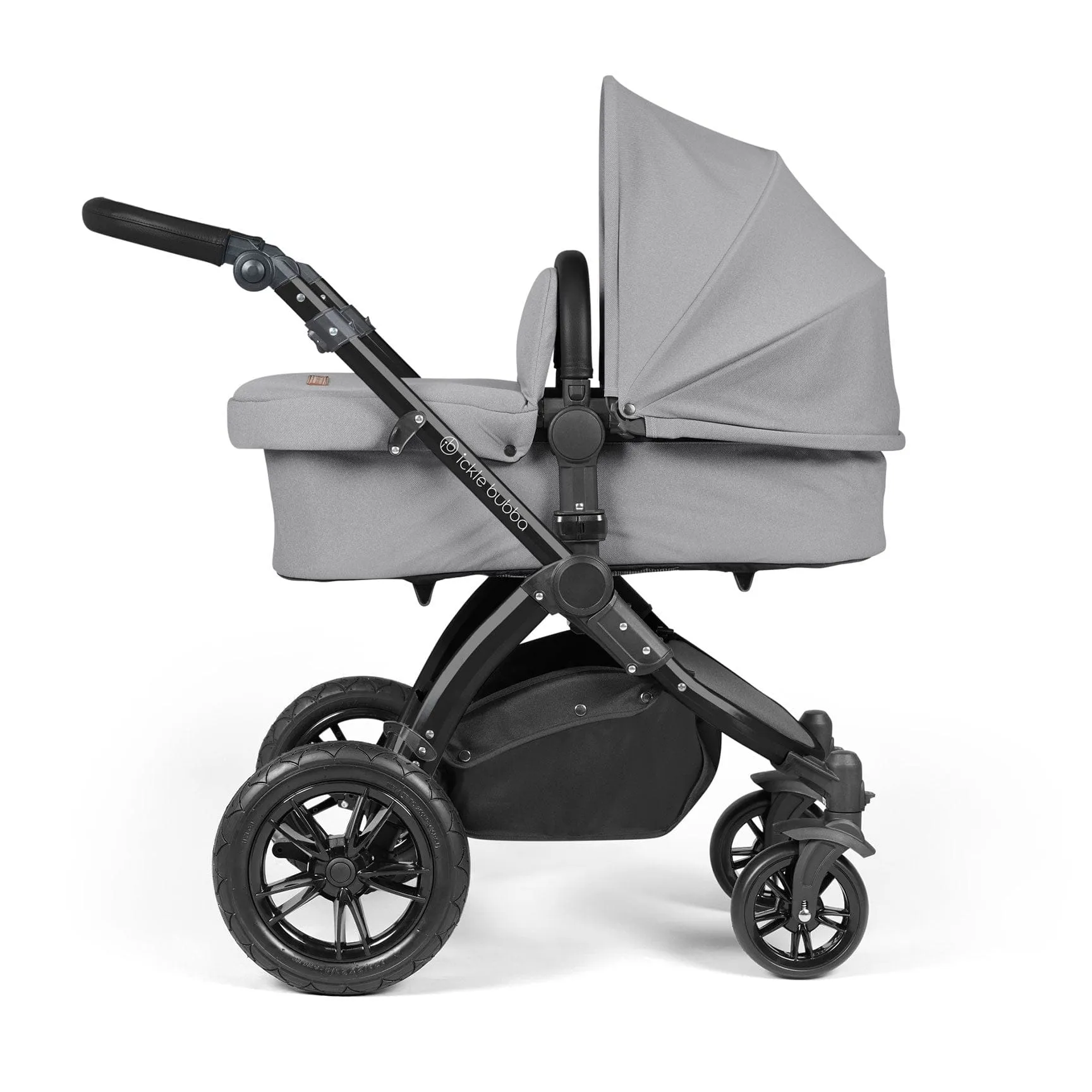 Ickle Bubba Stomp Luxe All-in-One Travel System with Isofix Base in Black/Pearl Grey/Black