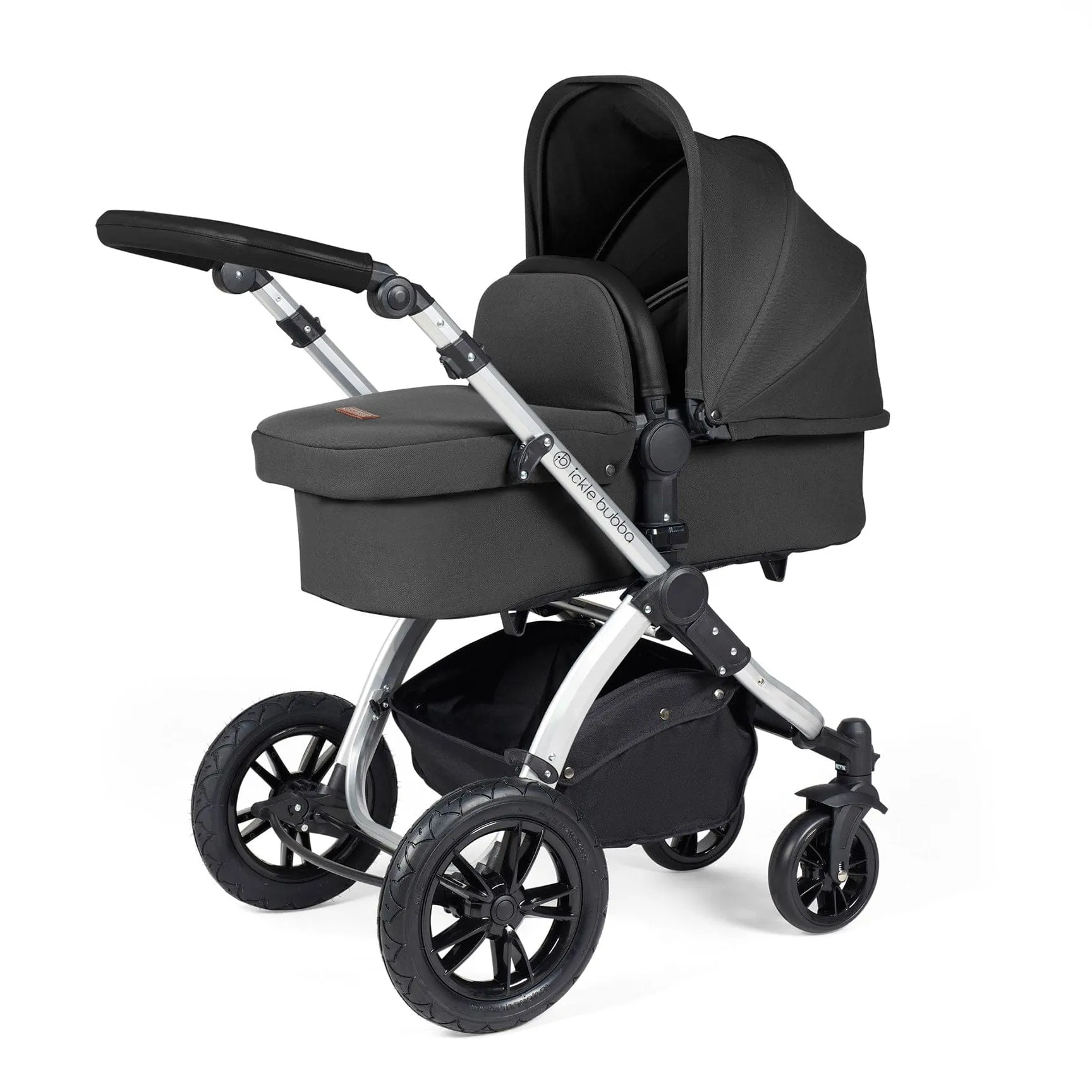 Ickle Bubba Stomp Luxe All-in-One Travel System with Isofix Base in Silver/Charcoal Grey/Black