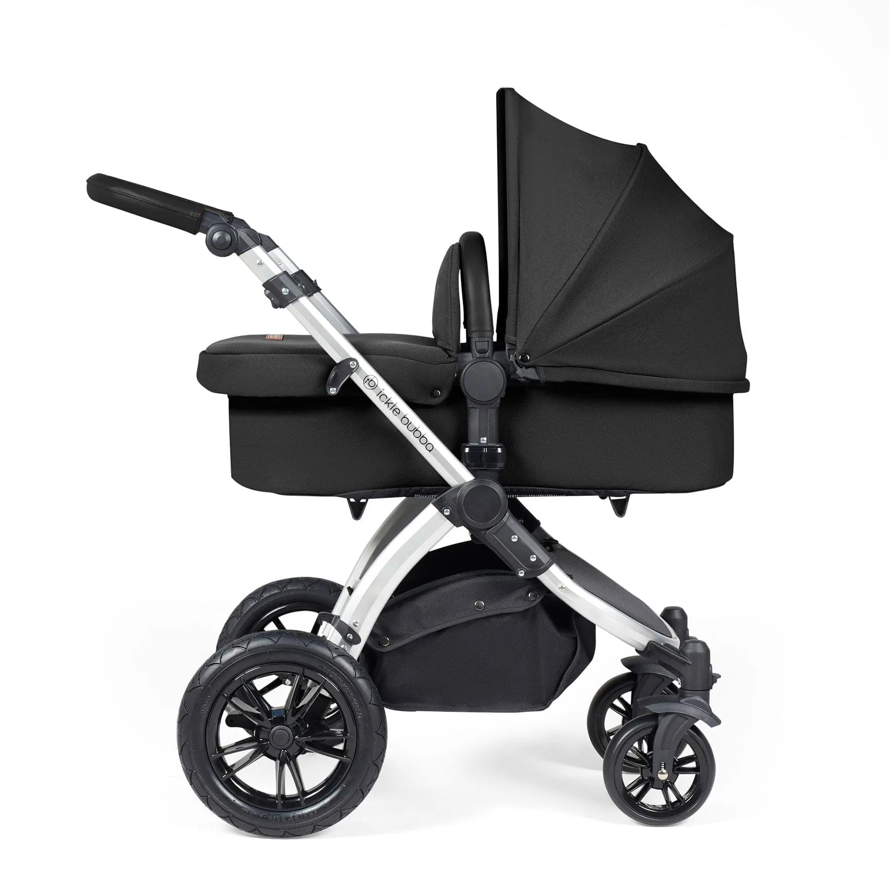 Ickle Bubba Stomp Luxe All-in-One Travel System with Isofix Base in Silver/Midnight/Black