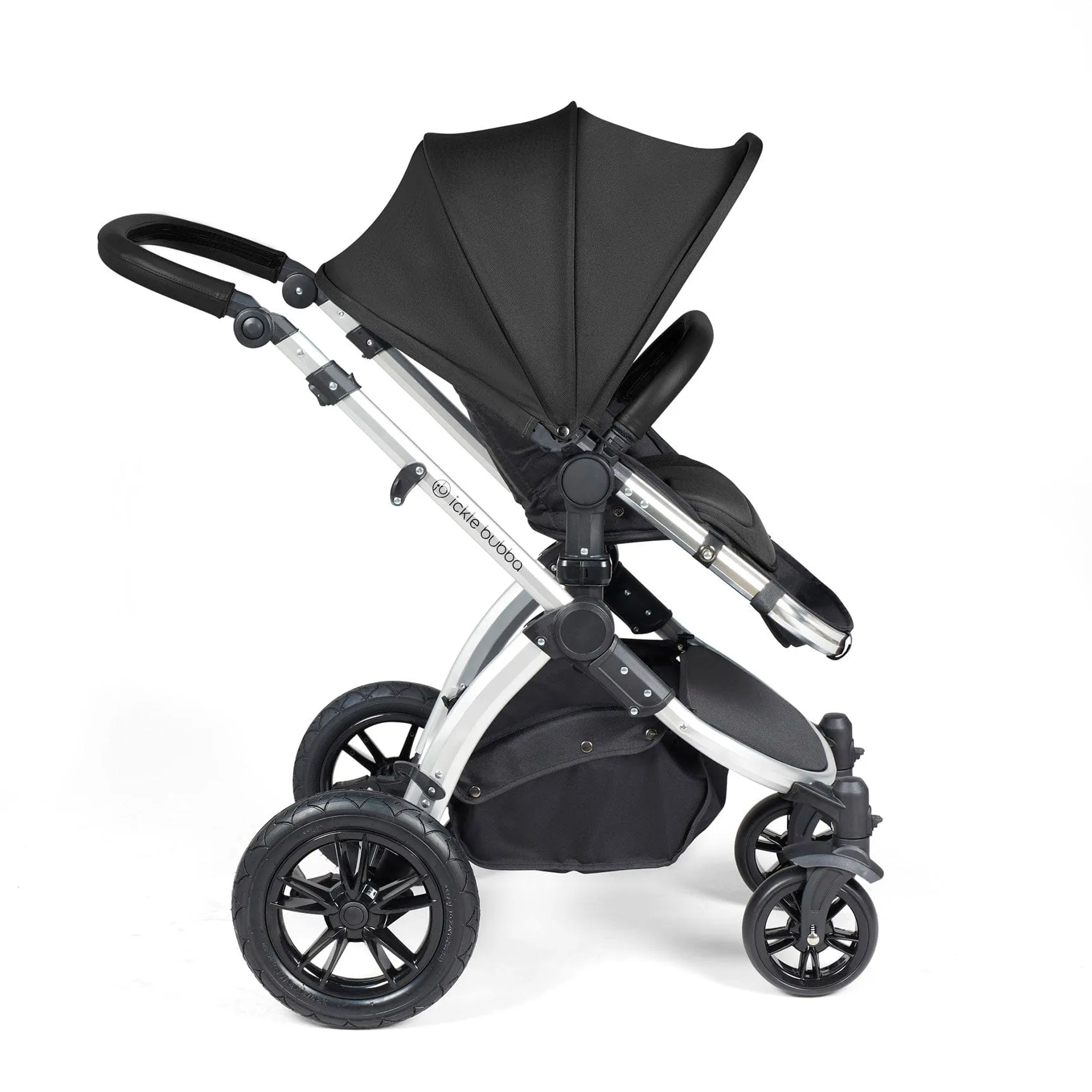 Ickle Bubba Stomp Luxe All-in-One Travel System with Isofix Base in Silver/Midnight/Black