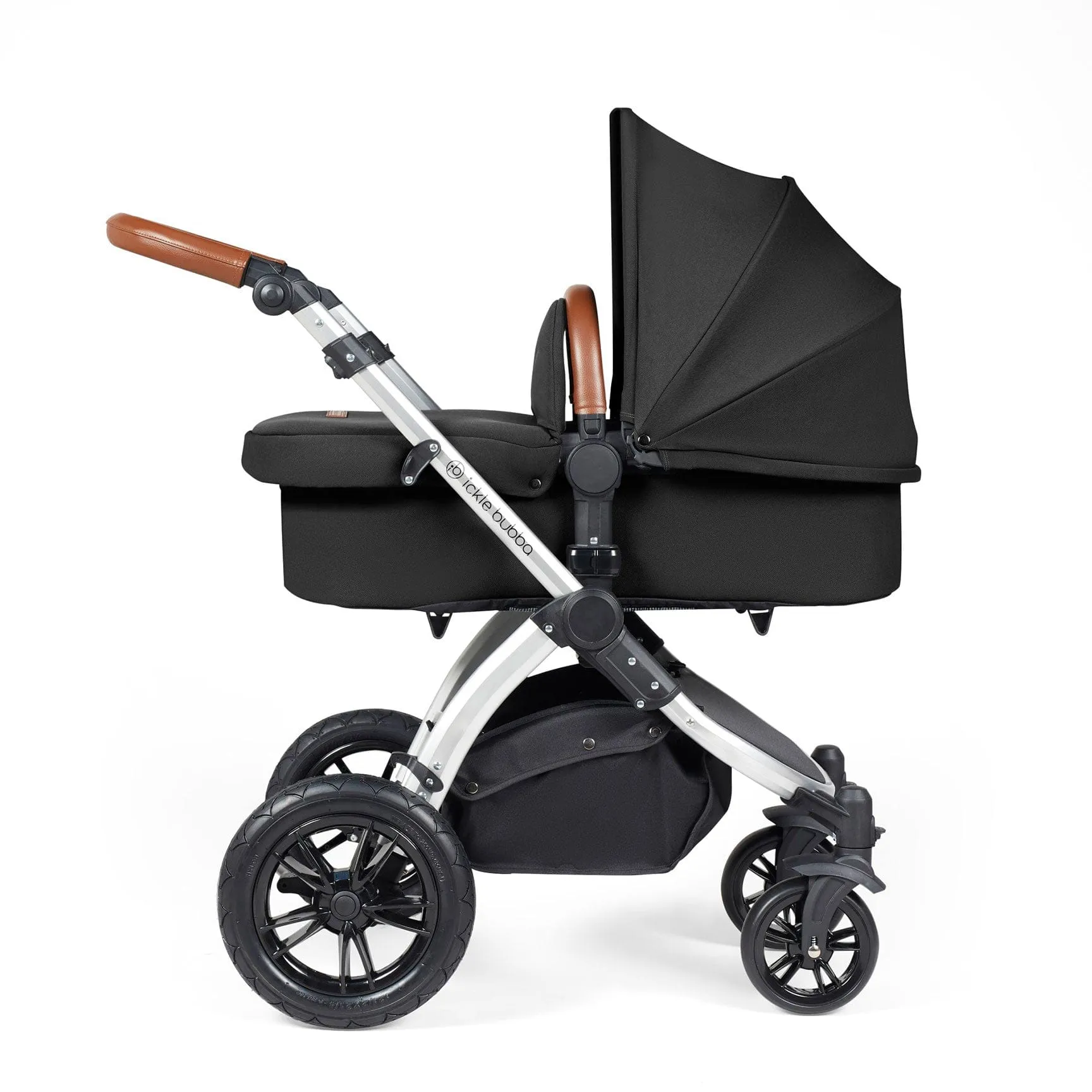 Ickle Bubba Stomp Luxe All-in-One Travel System with Isofix Base in Silver/Midnight/Tan