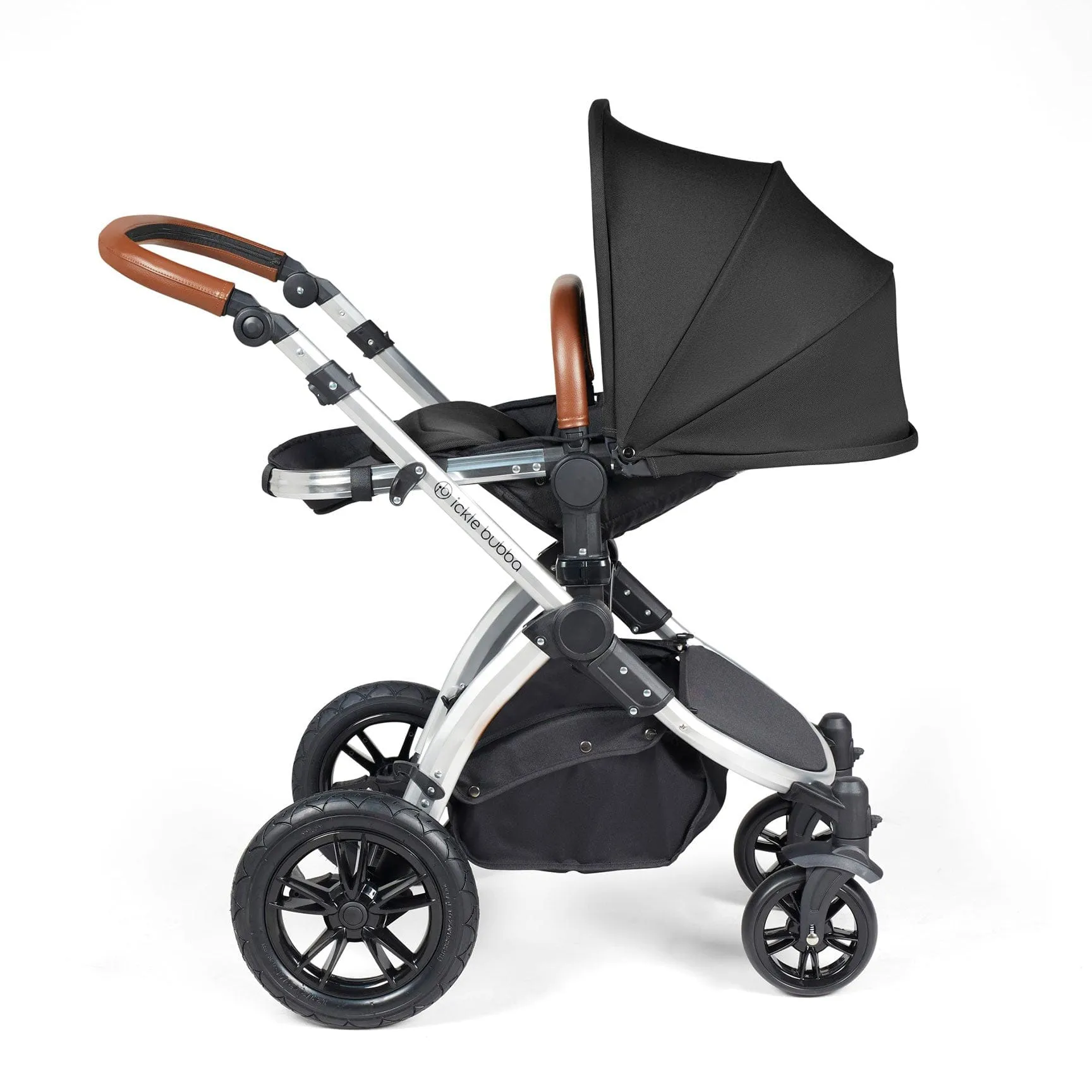 Ickle Bubba Stomp Luxe All-in-One Travel System with Isofix Base in Silver/Midnight/Tan