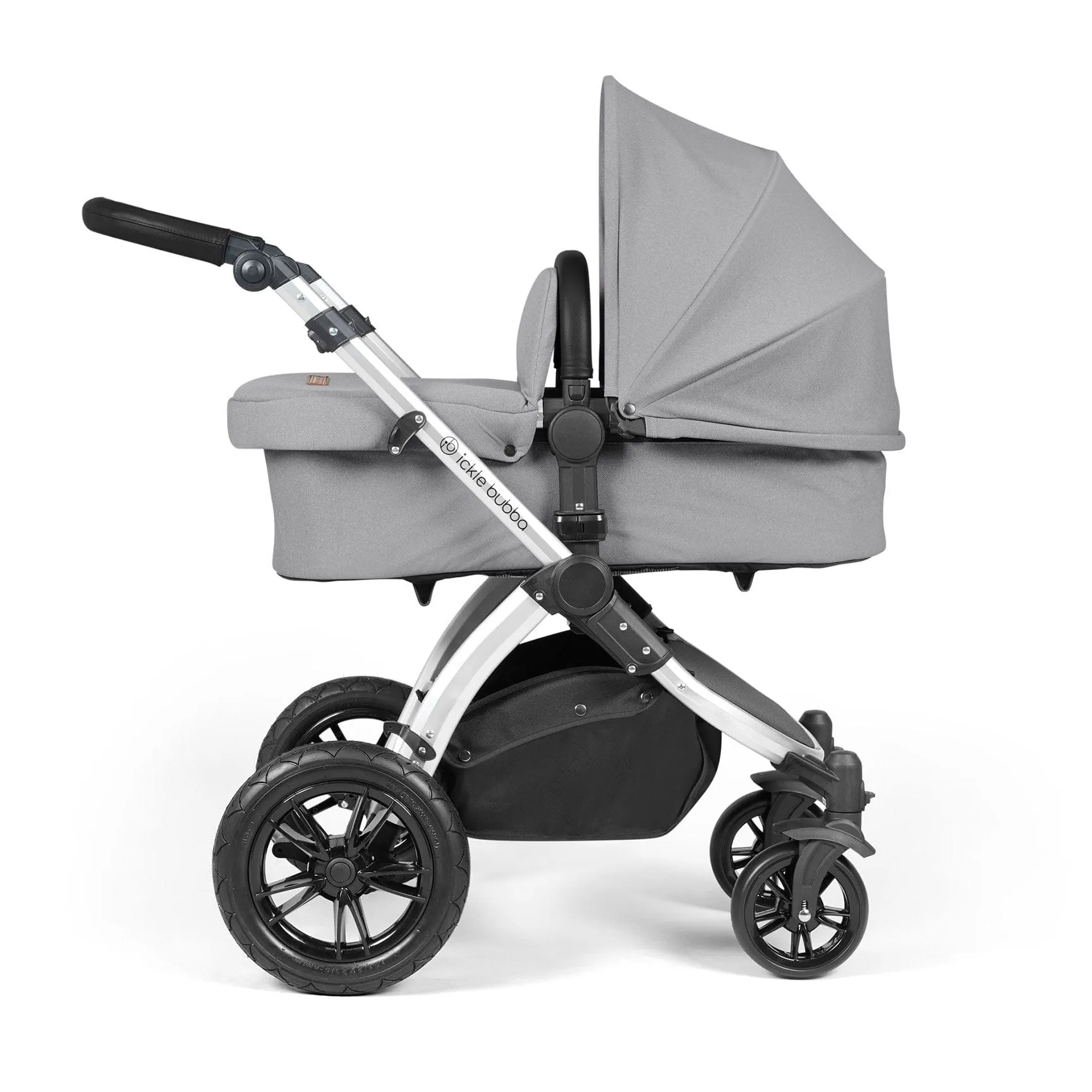 Ickle Bubba Stomp Luxe All-in-One Travel System with Isofix Base in Silver/Pearl Grey/Black