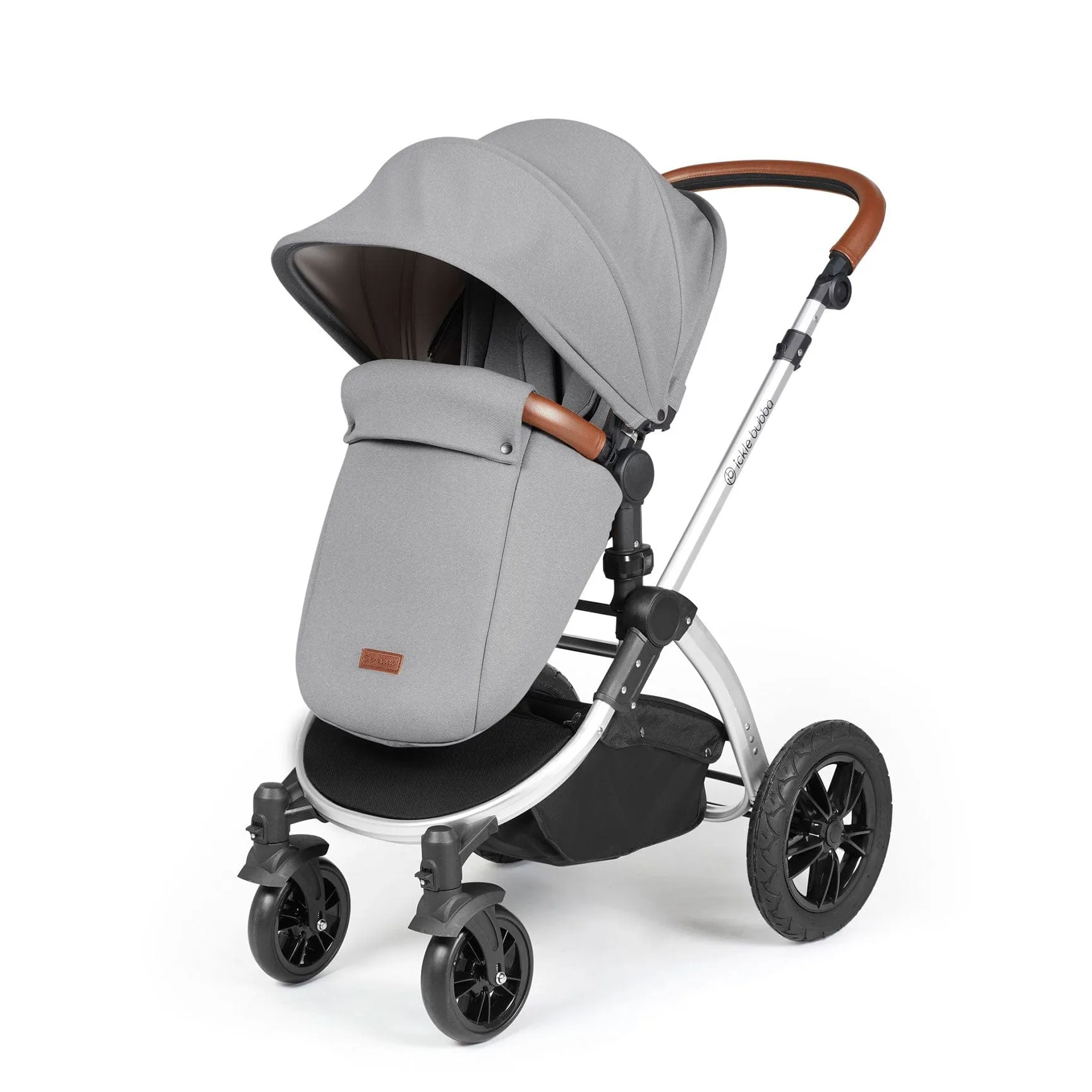 Ickle Bubba Stomp Luxe All-in-One Travel System with Isofix Base in Silver/Pearl Grey/Tan