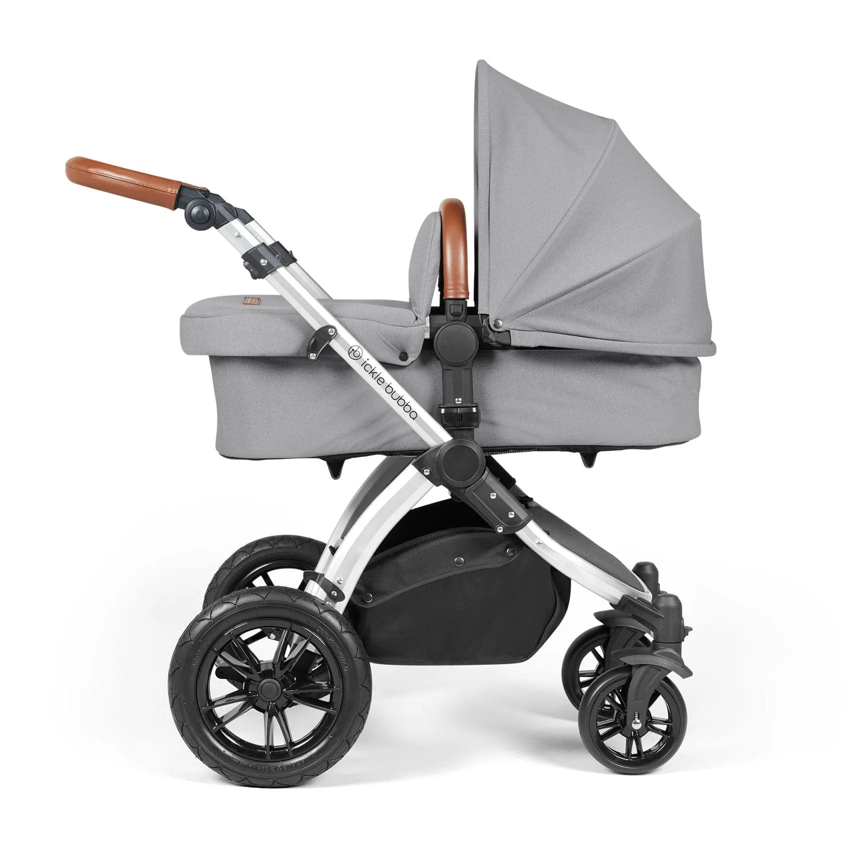 Ickle Bubba Stomp Luxe All-in-One Travel System with Isofix Base in Silver/Pearl Grey/Tan
